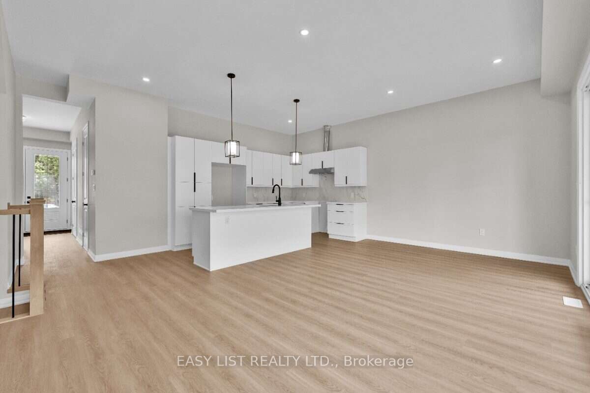 115 Ivy Crescent Property Photo 10