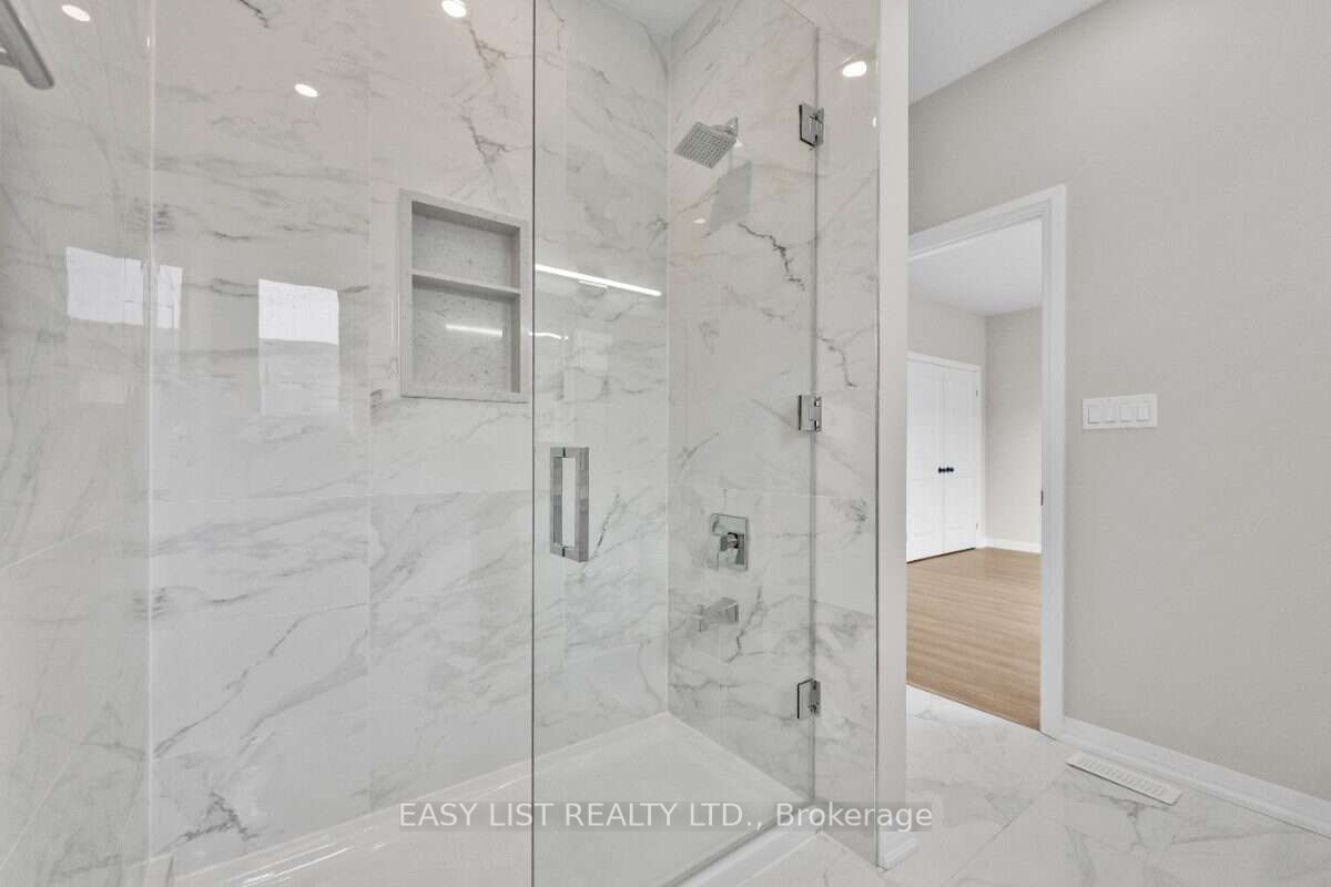 115 Ivy Crescent Property Photo 16
