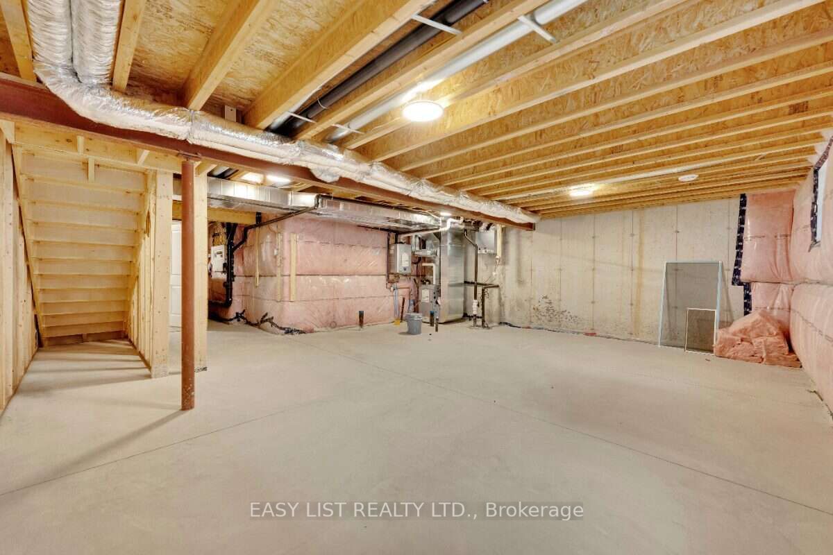 115 Ivy Crescent Property Photo 26