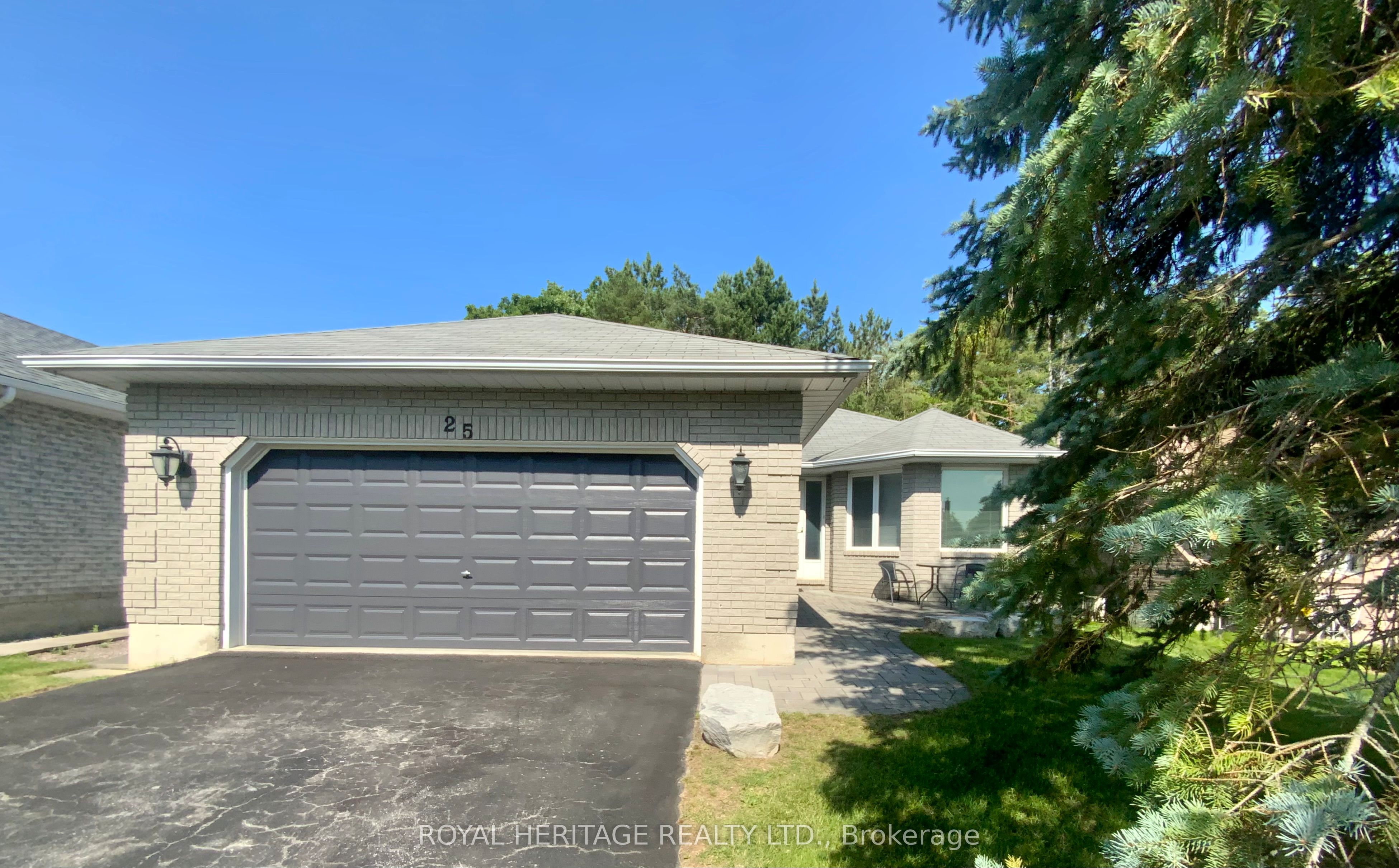 25 Hillview Drive Property Photo 1