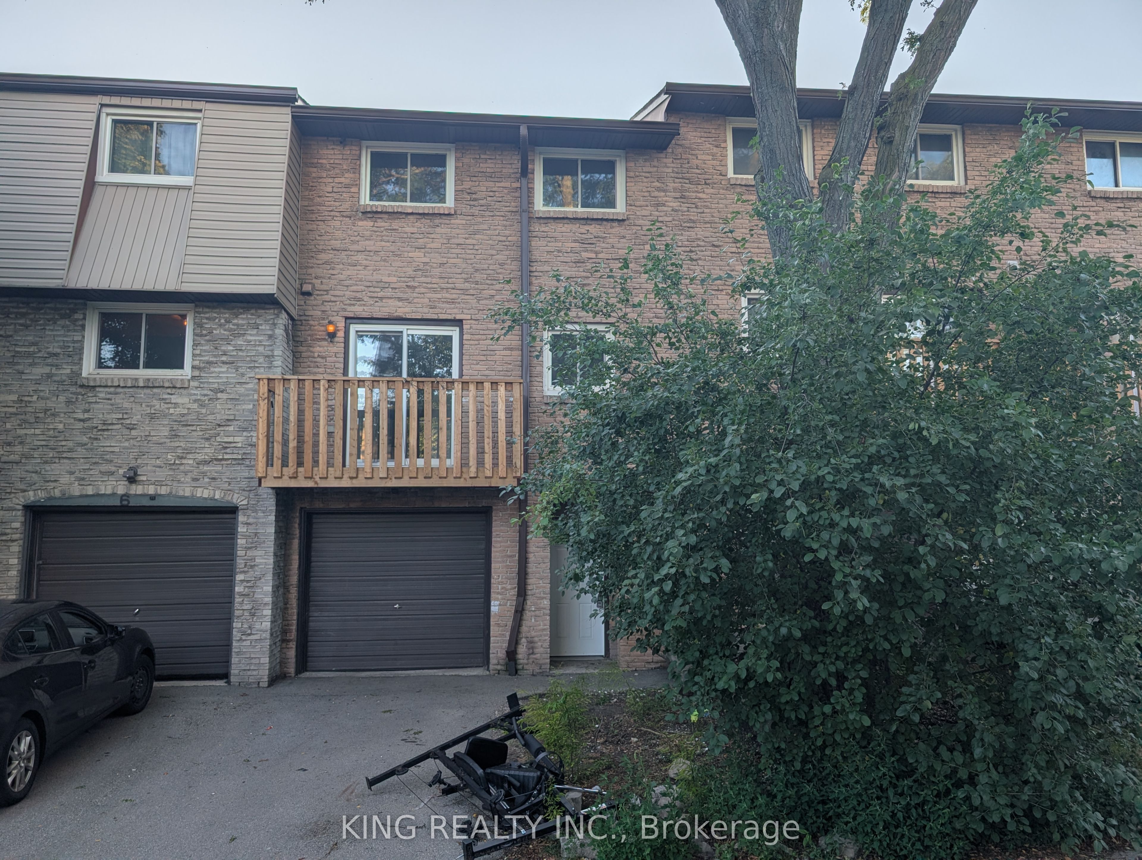 985 Limeridge Road E 7 Property Photo 1
