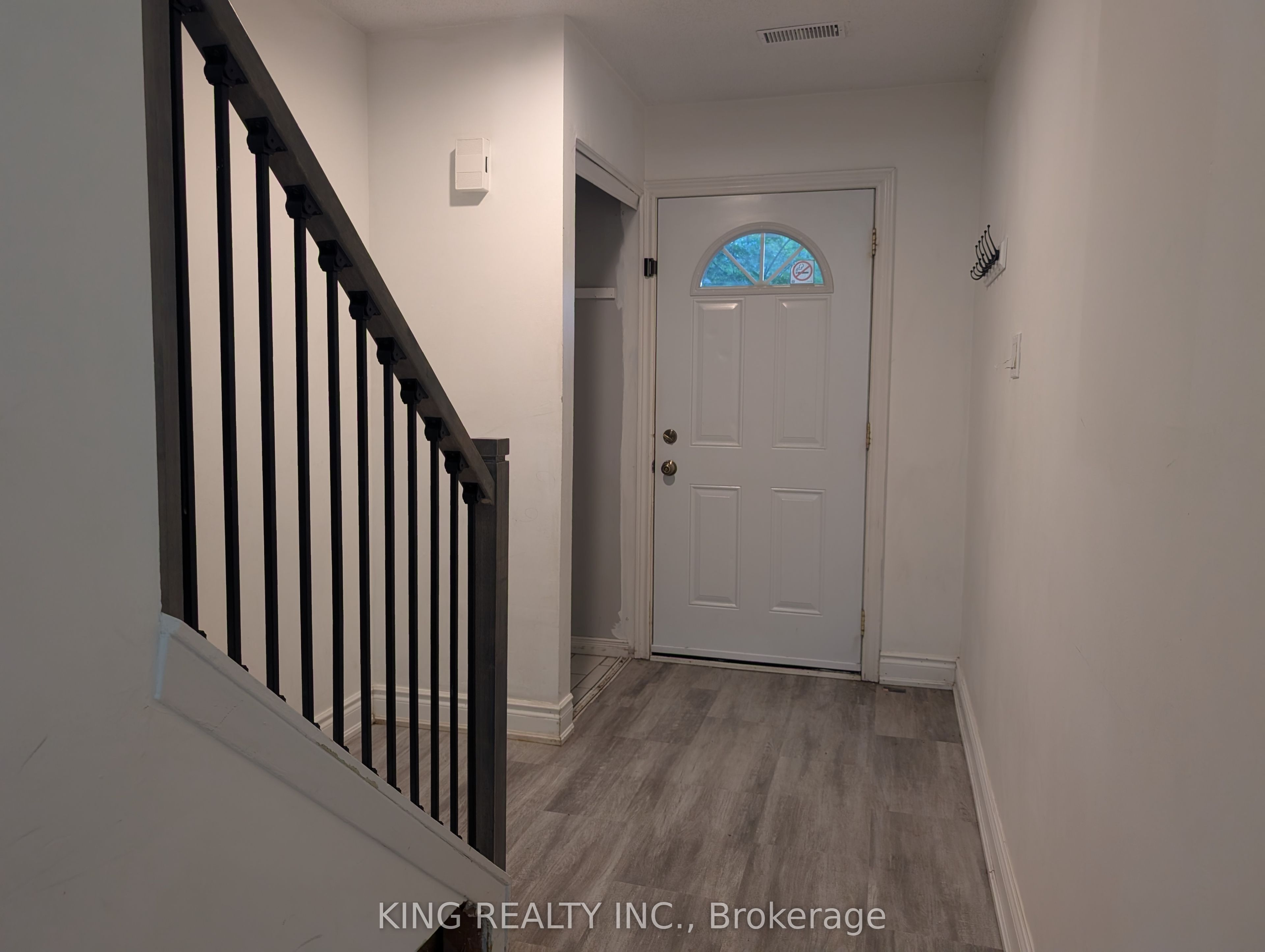 985 Limeridge Road E 7 Property Photo 2