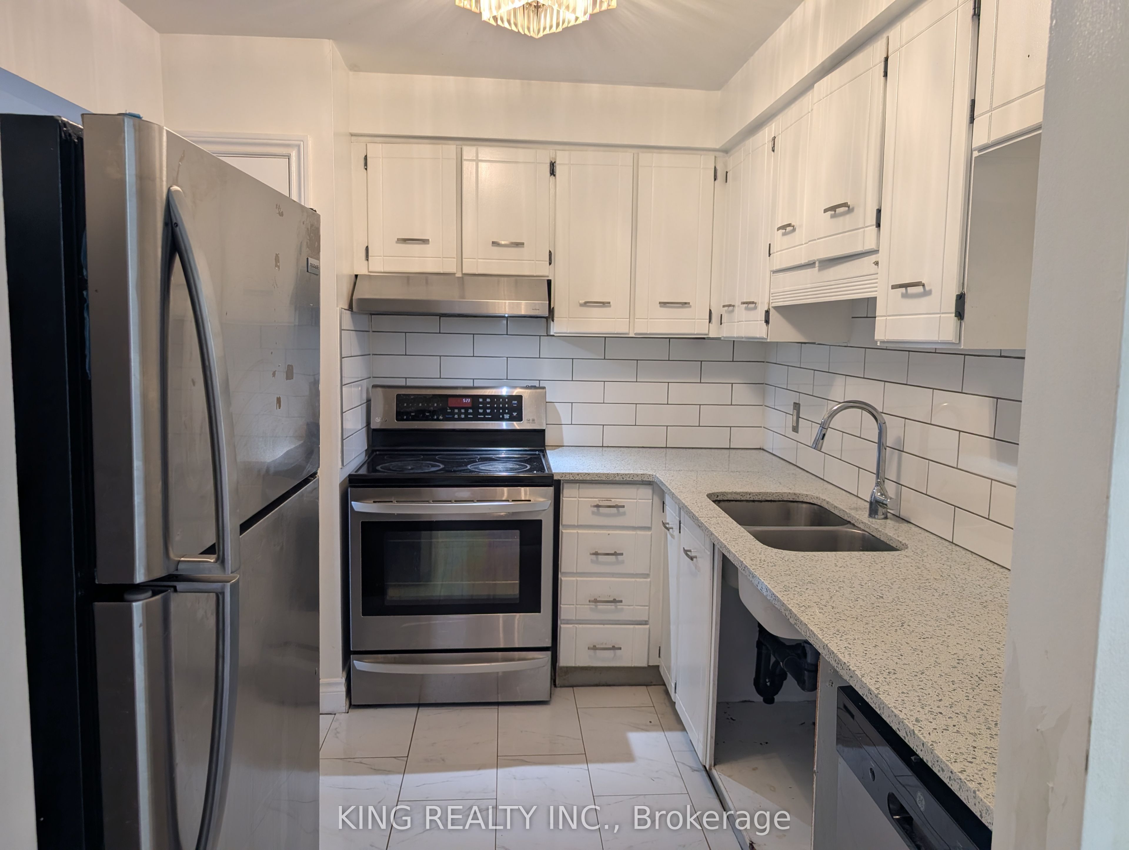 985 Limeridge Road E 7 Property Photo 7