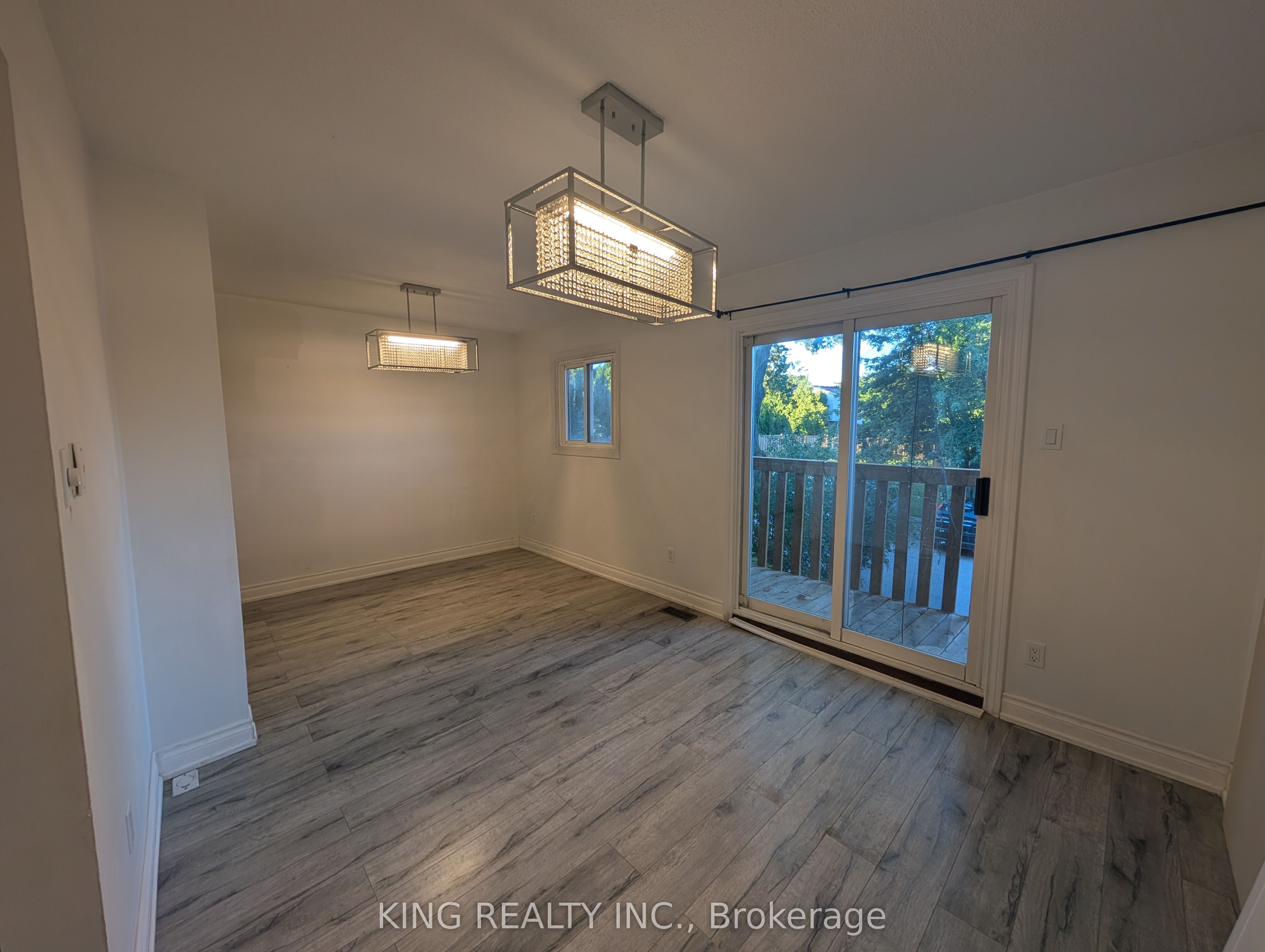 985 Limeridge Road E 7 Property Photo 10