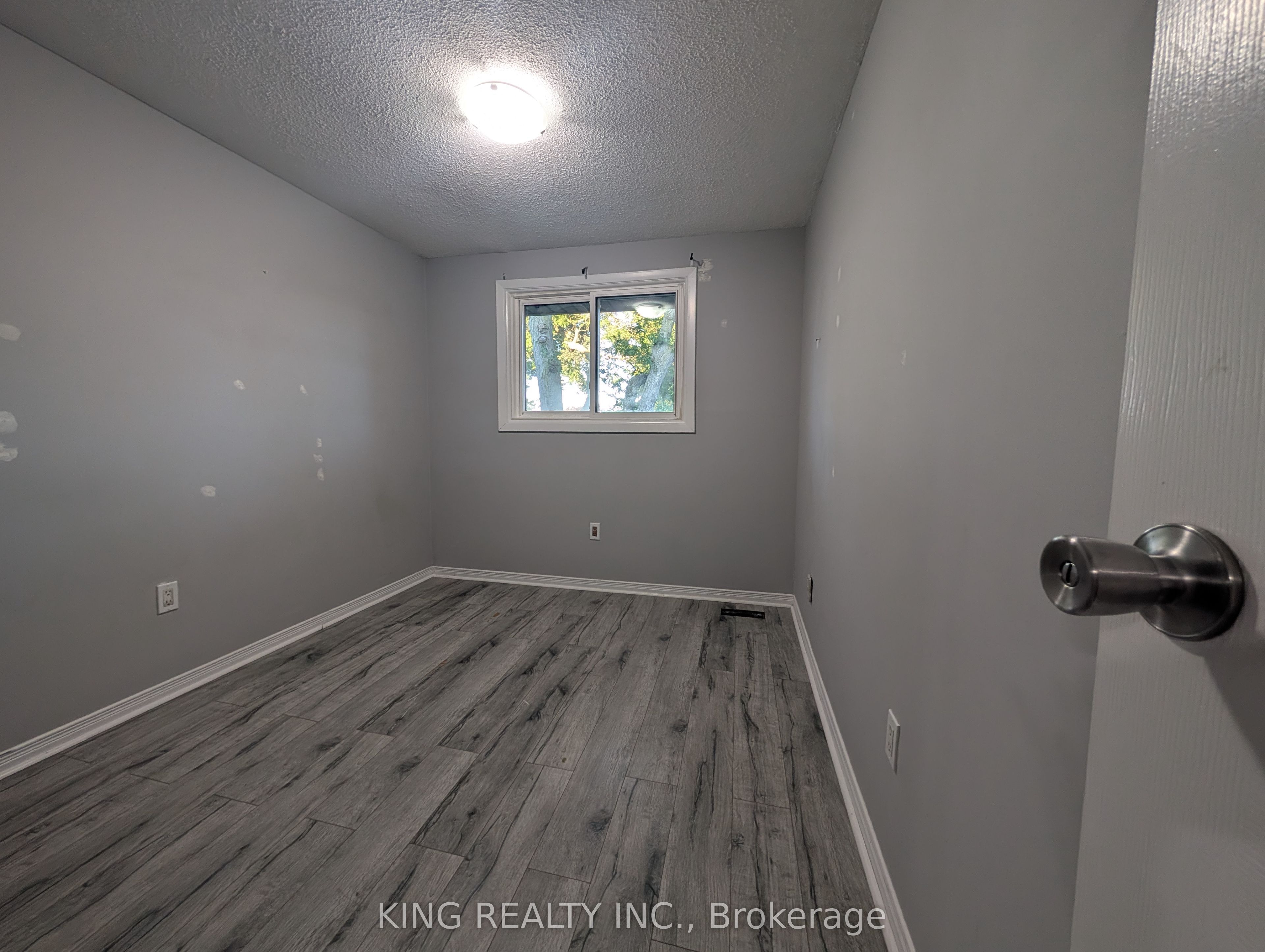 985 Limeridge Road E 7 Property Photo 16