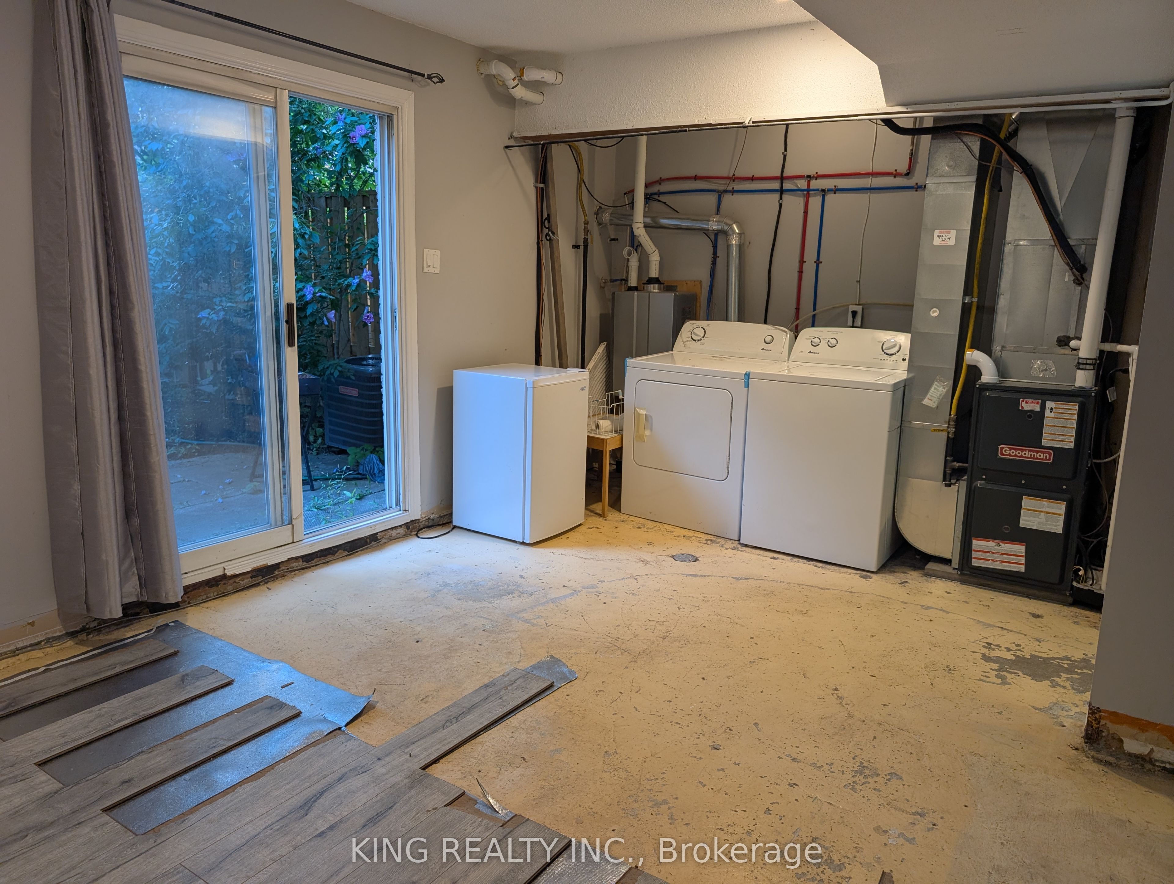 985 Limeridge Road E 7 Property Photo 21