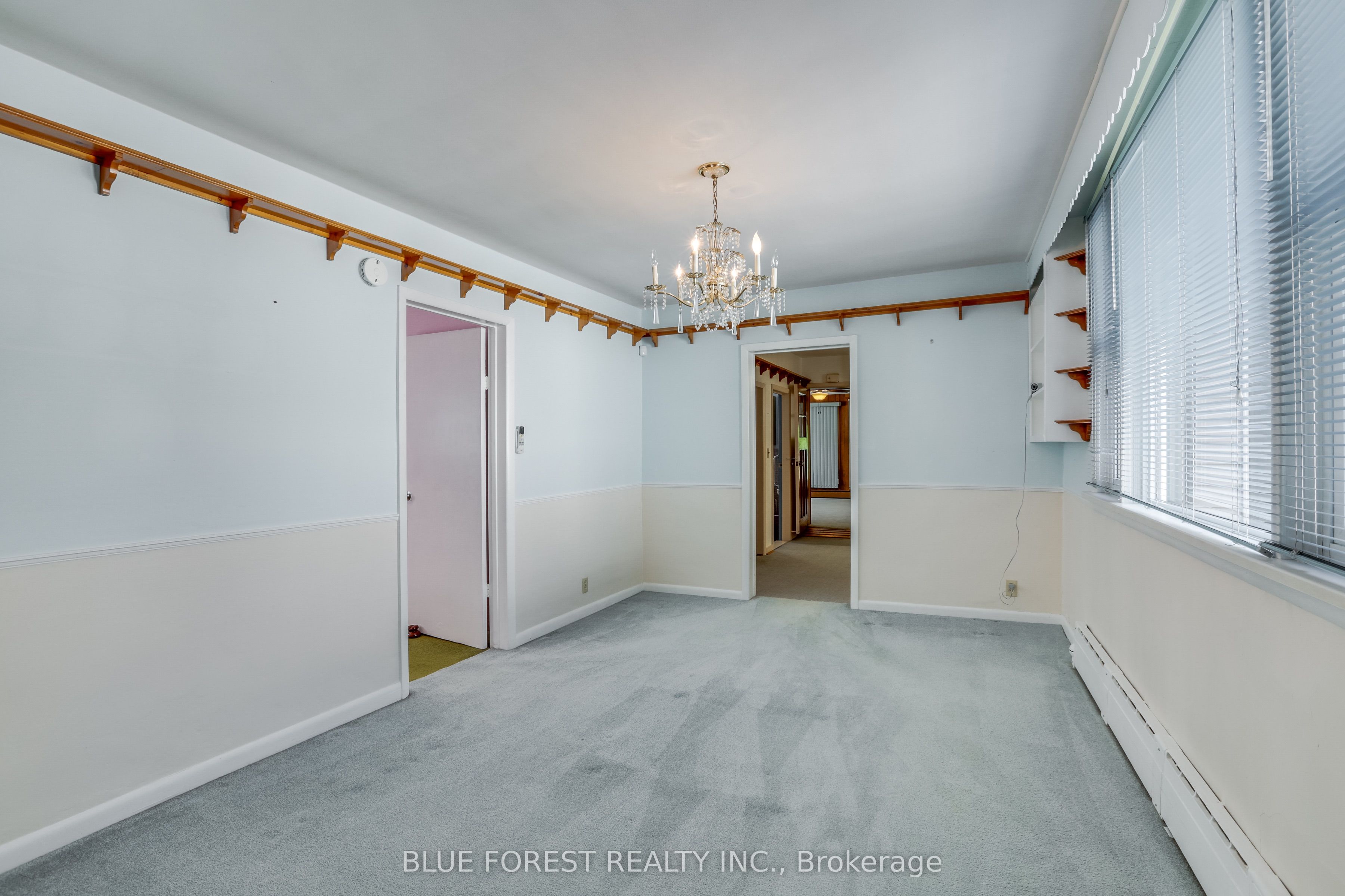 1039 Frances Street Property Photo 6