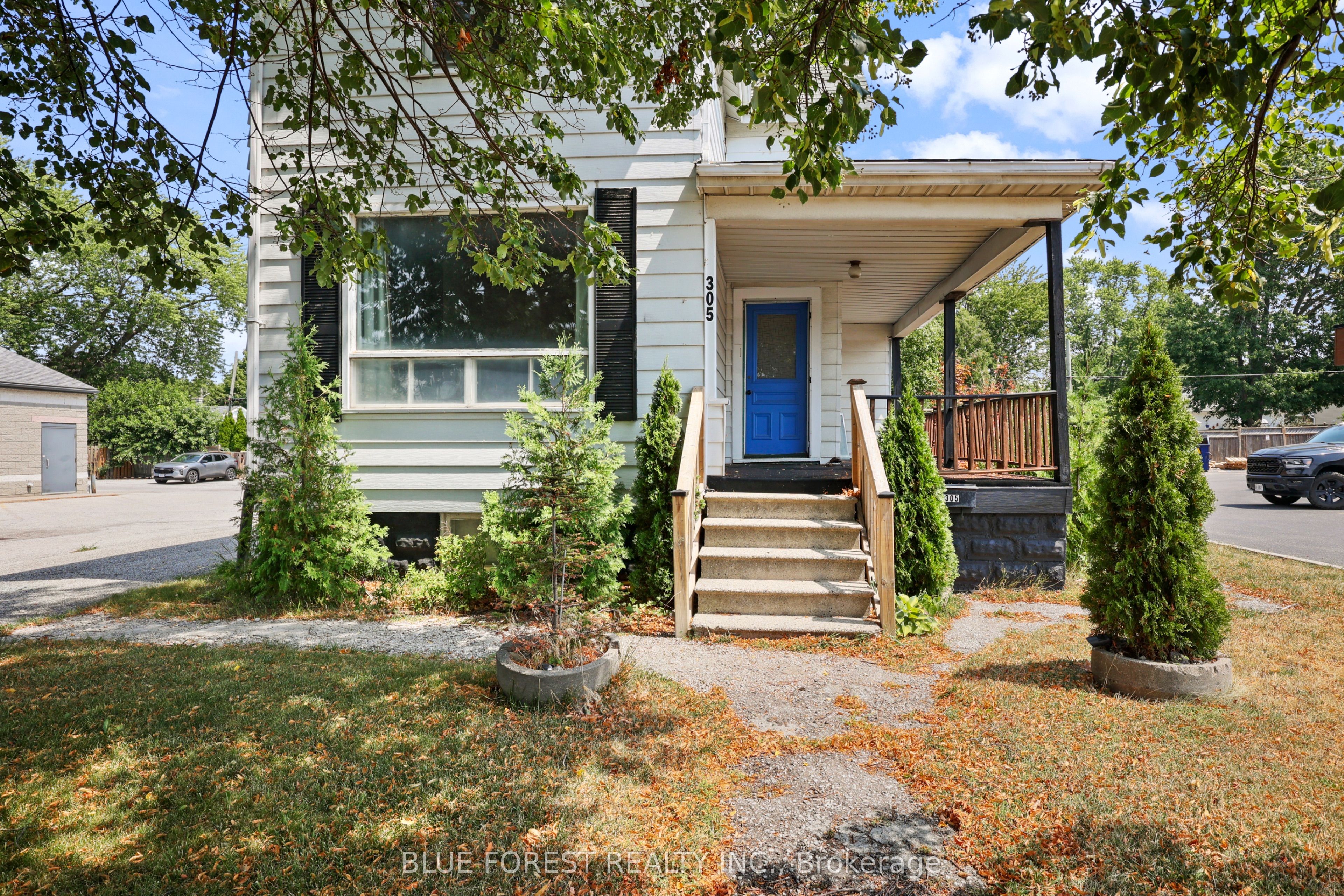 305 St Clair Street Property Photo 1