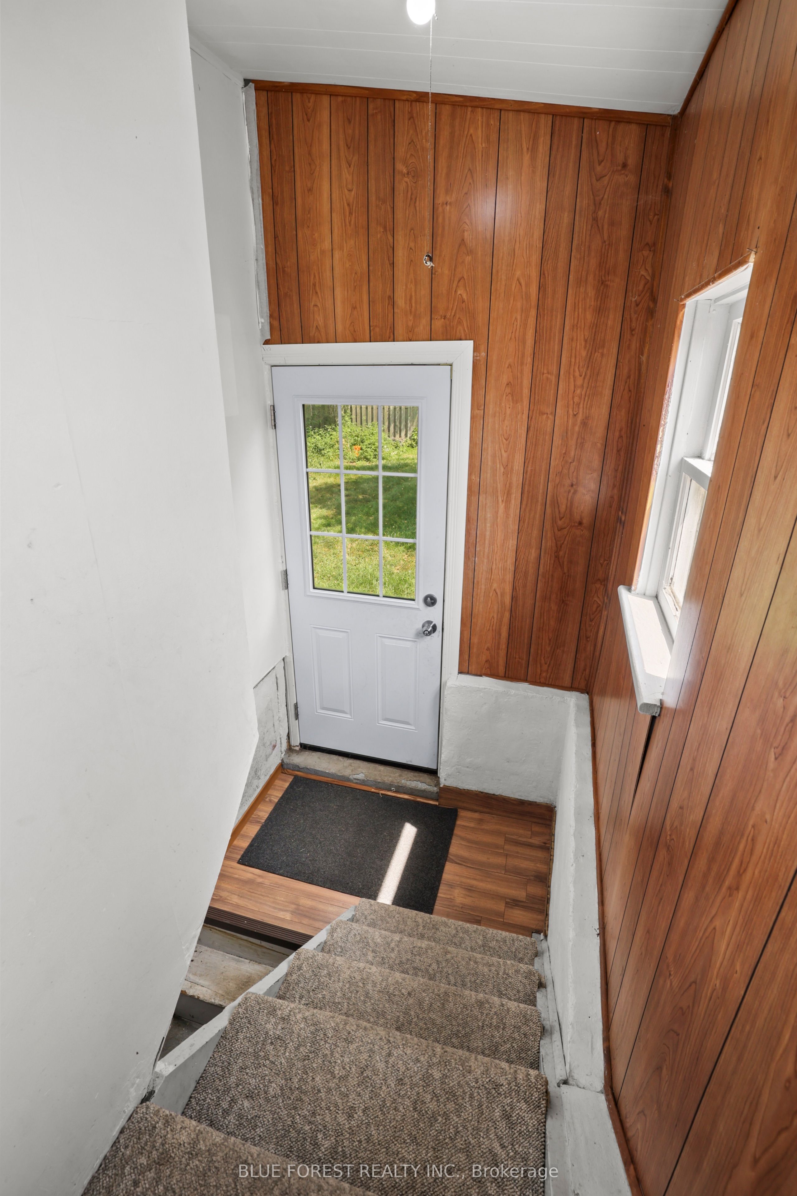 305 St Clair Street Property Photo 28