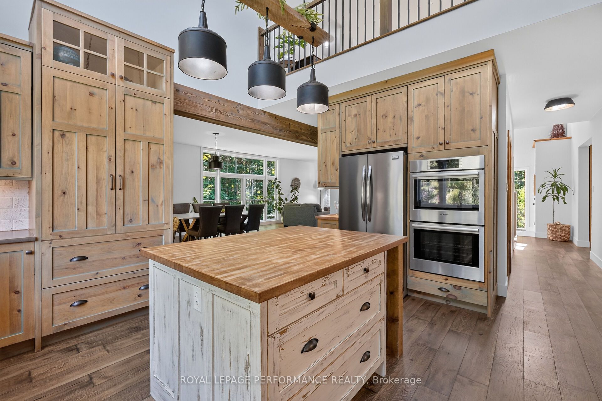 1749 Albert Leroux Road Property Photo 10