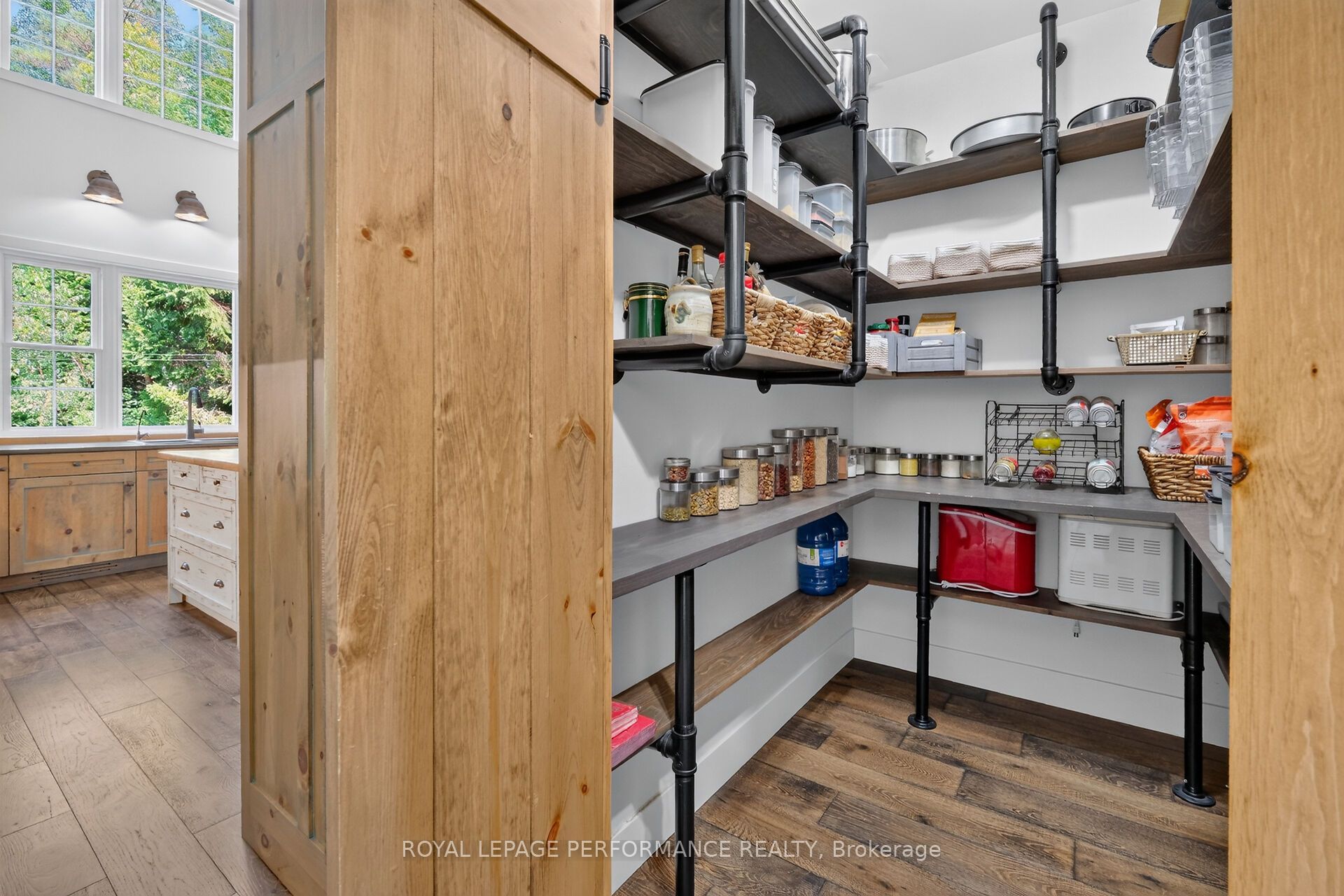 1749 Albert Leroux Road Property Photo 12