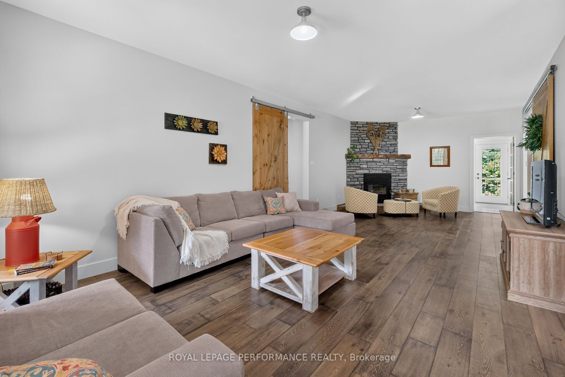 1749 Albert Leroux Road Property Photo 16