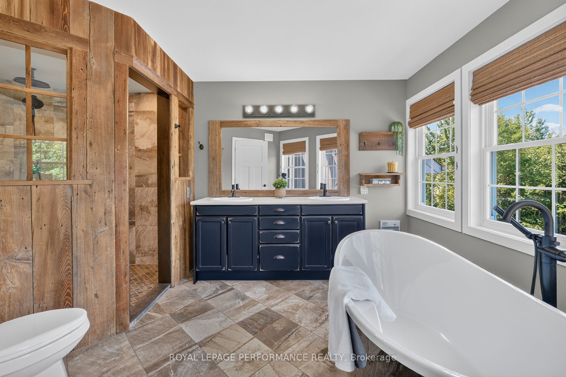 1749 Albert Leroux Road Property Photo 26