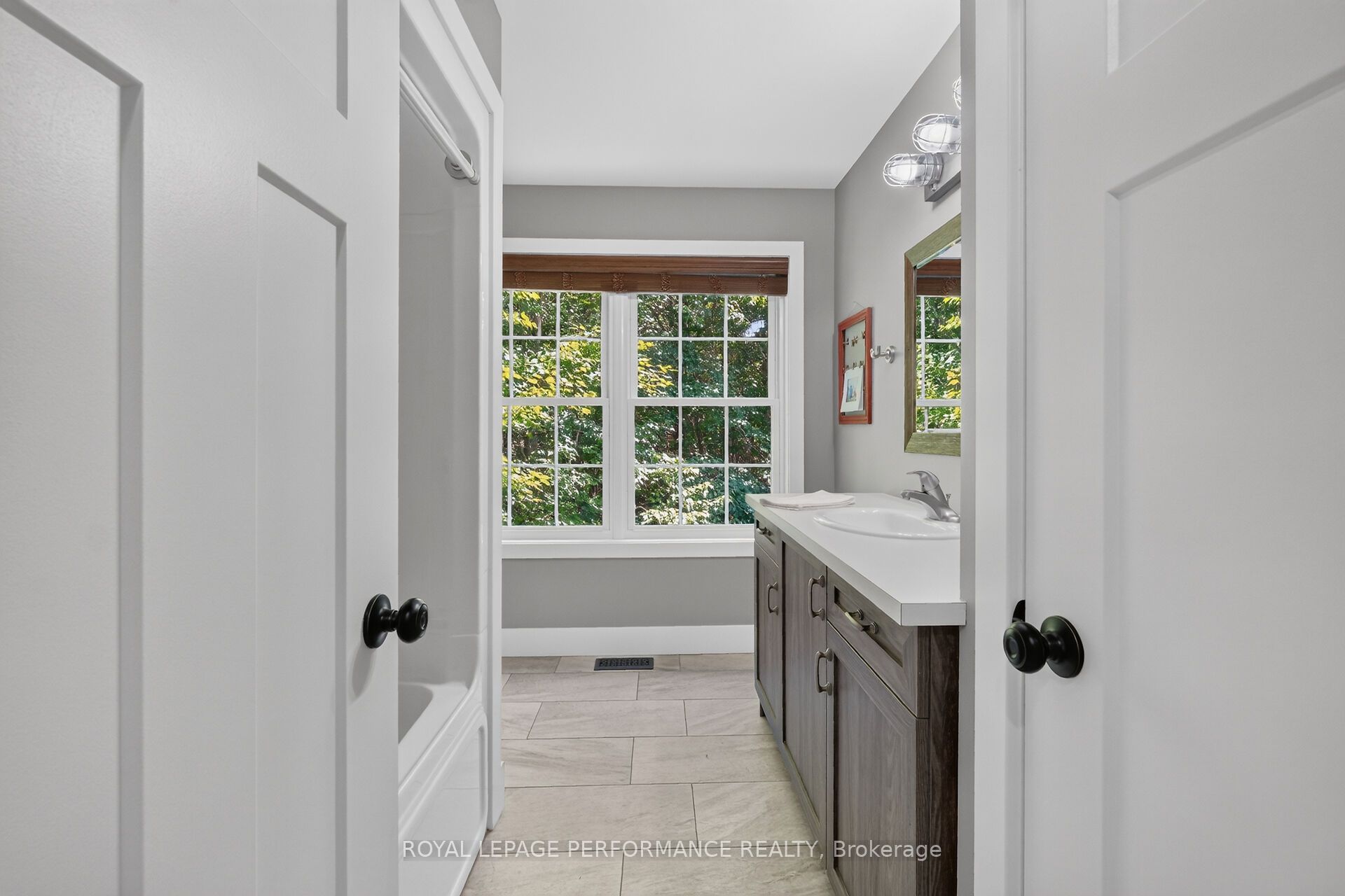 1749 Albert Leroux Road Property Photo 31