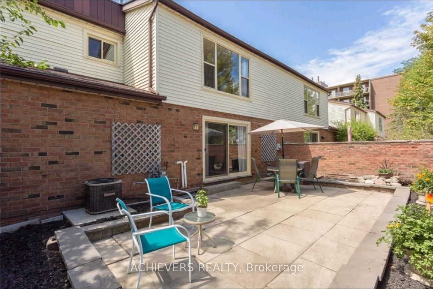 770 Fanshawe Park Road E Property Photo 1