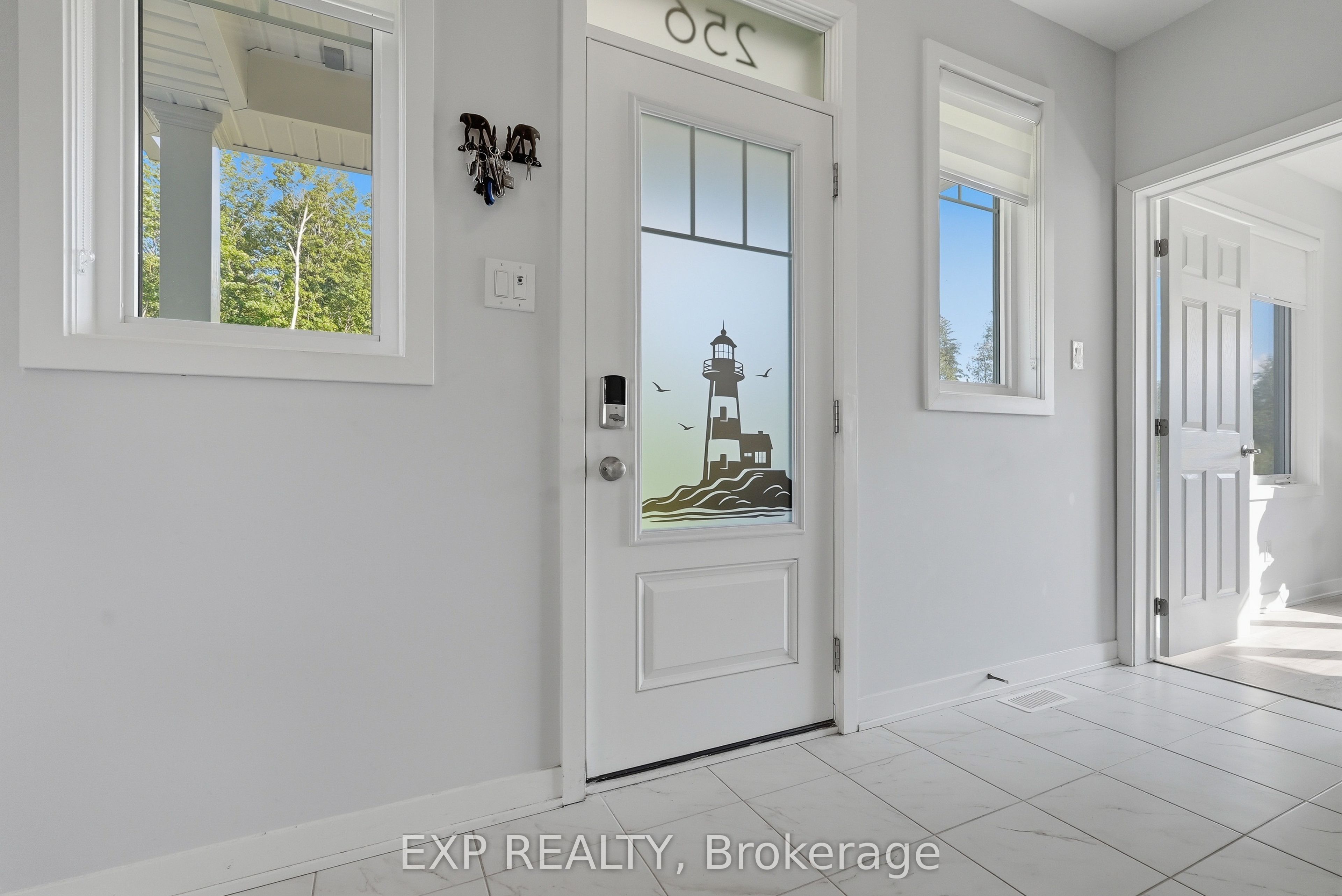 256 Billrian Crescent Property Photo 4