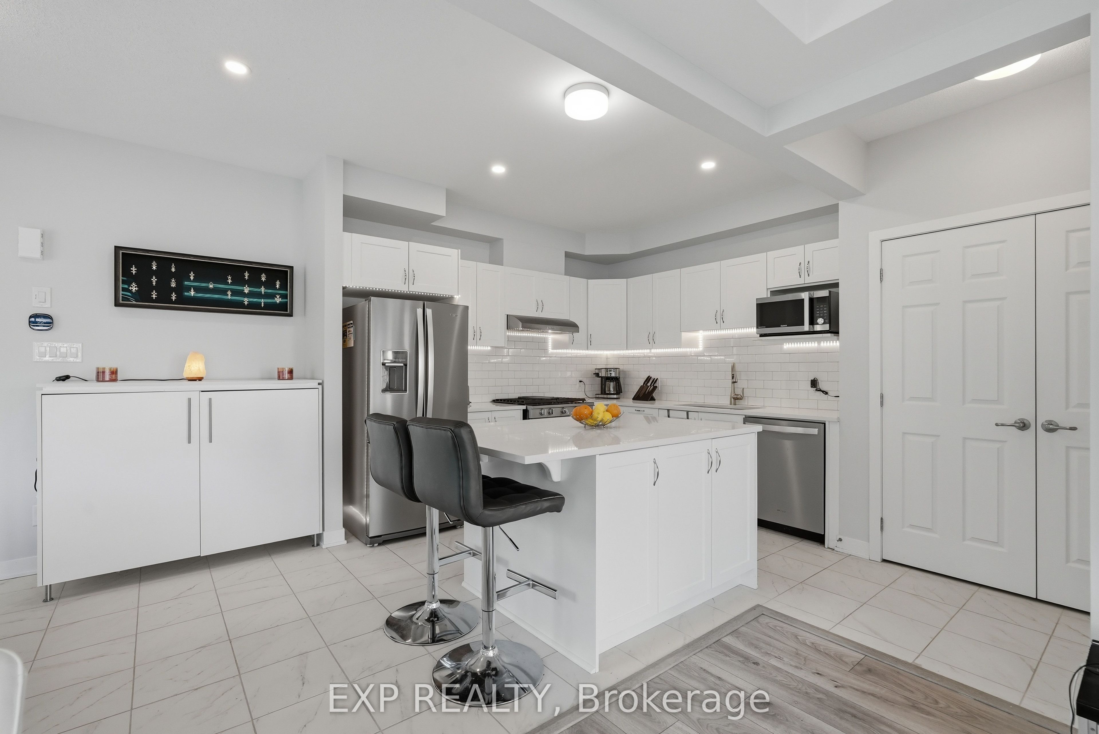 256 Billrian Crescent Property Photo 12