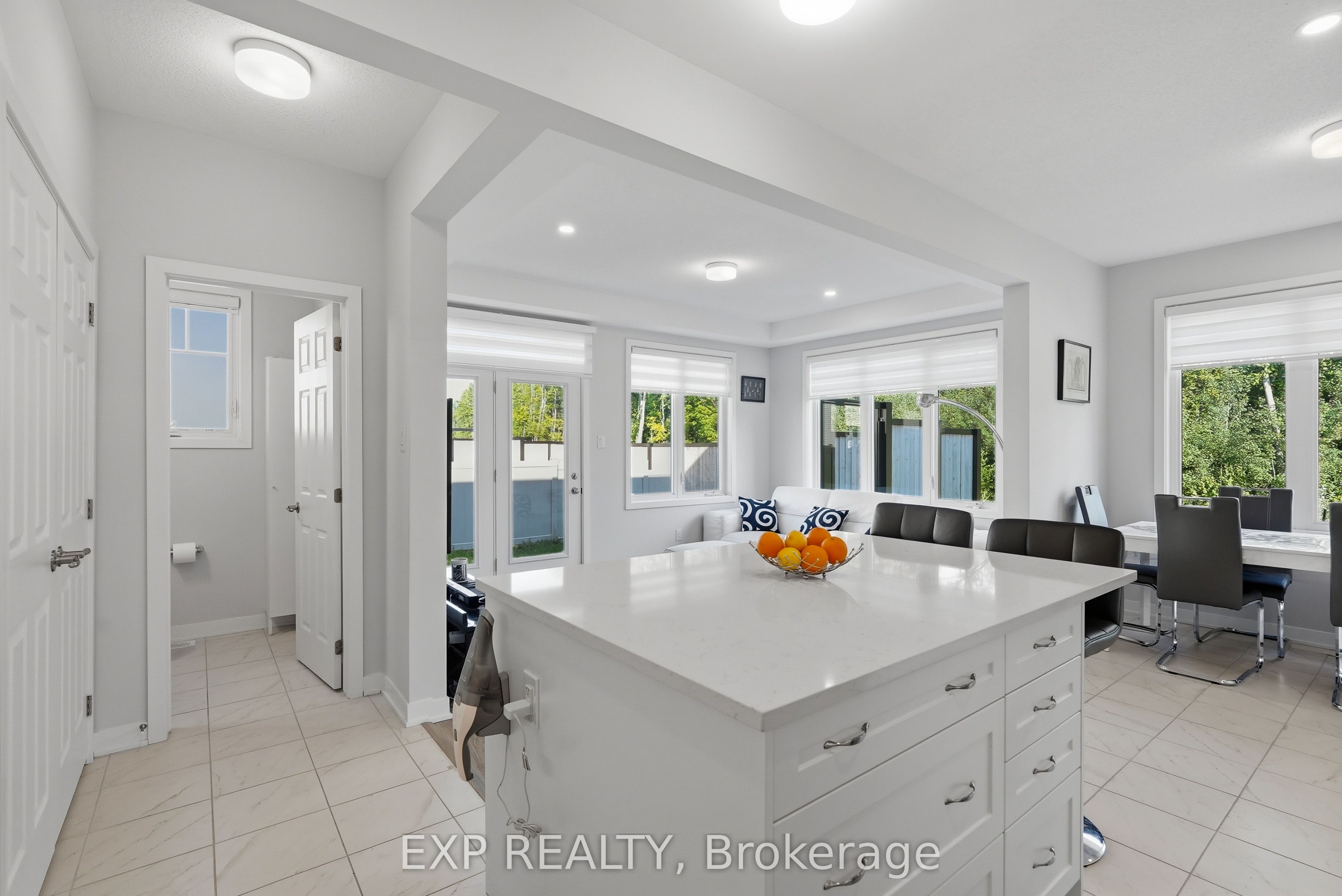 256 Billrian Crescent Property Photo 16