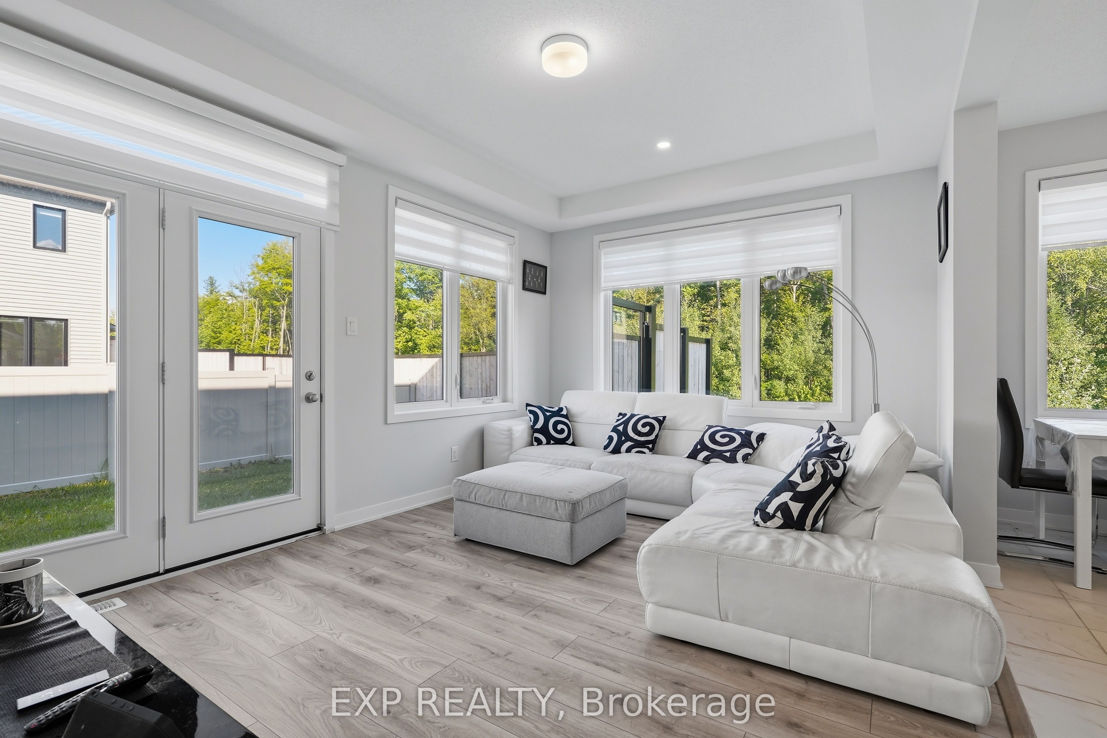 256 Billrian Crescent Property Photo 18