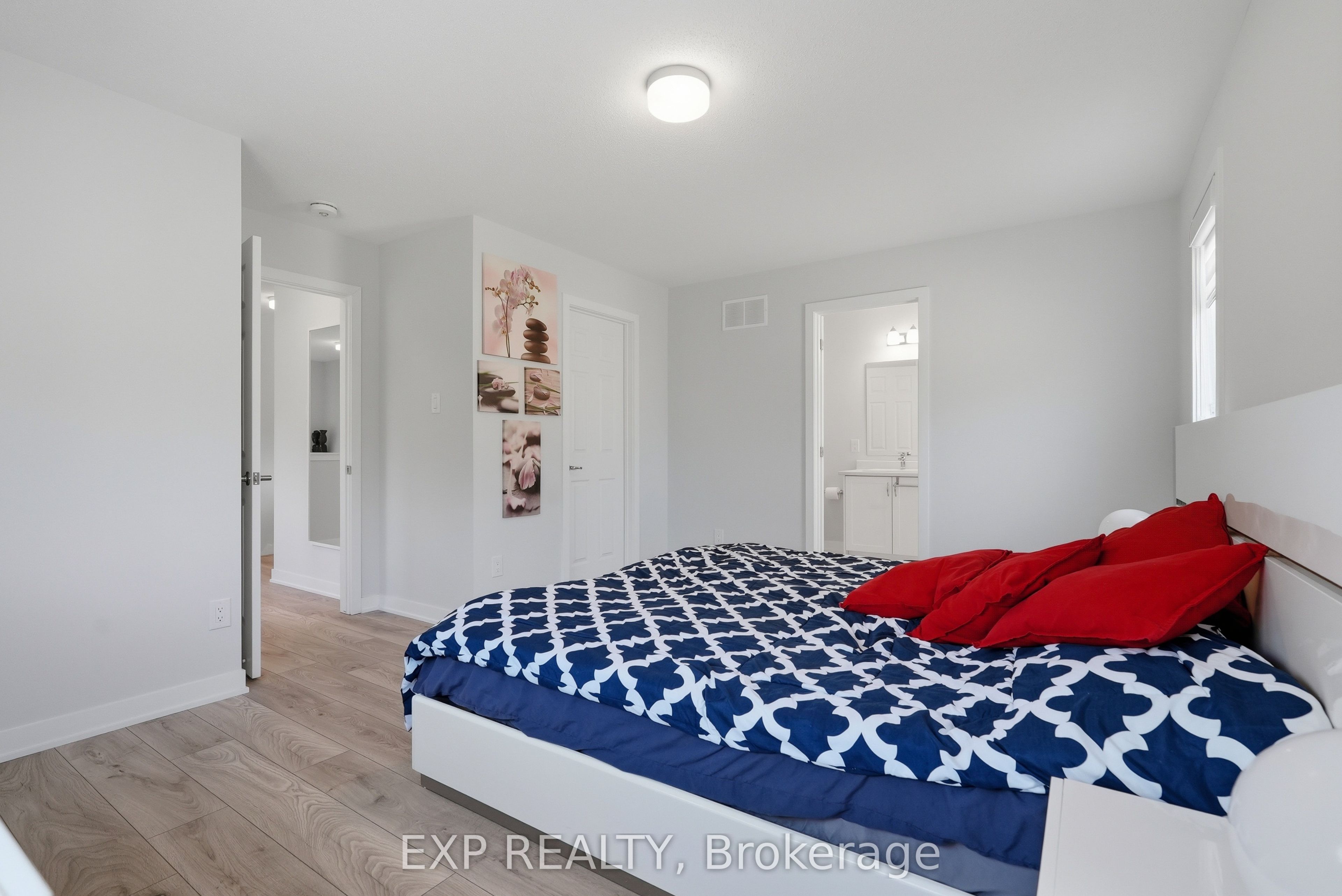 256 Billrian Crescent Property Photo 24