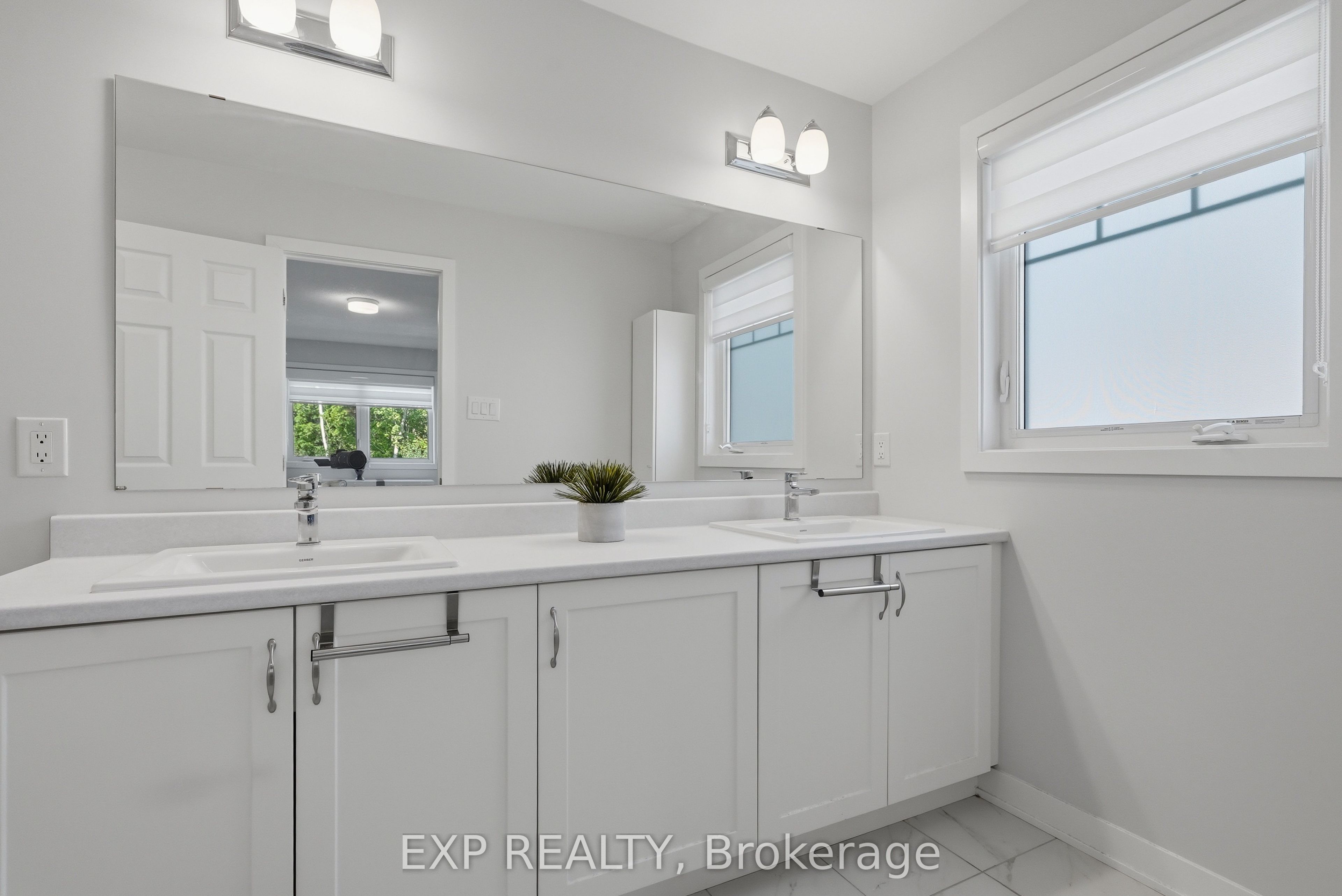 256 Billrian Crescent Property Photo 25