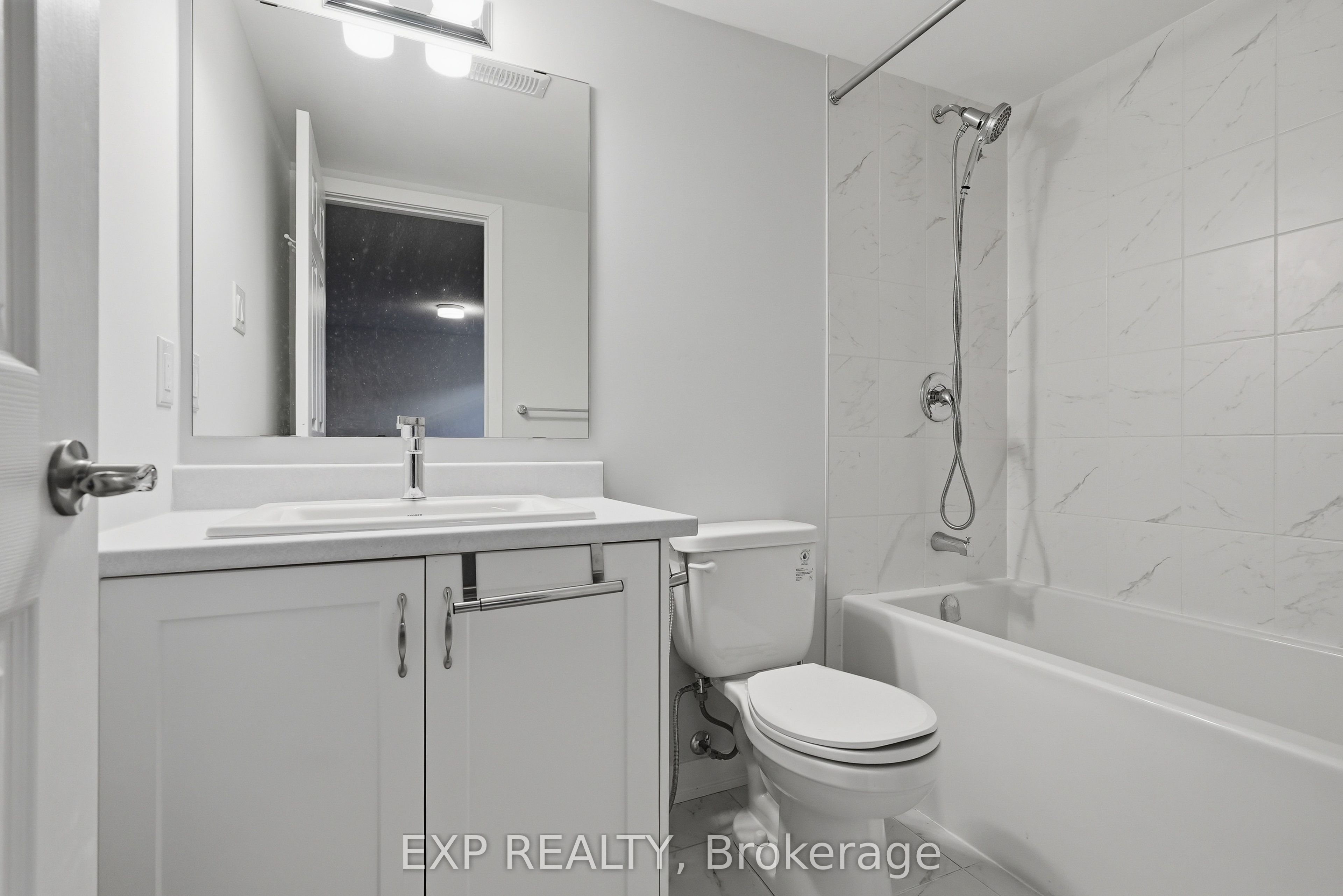 256 Billrian Crescent Property Photo 38