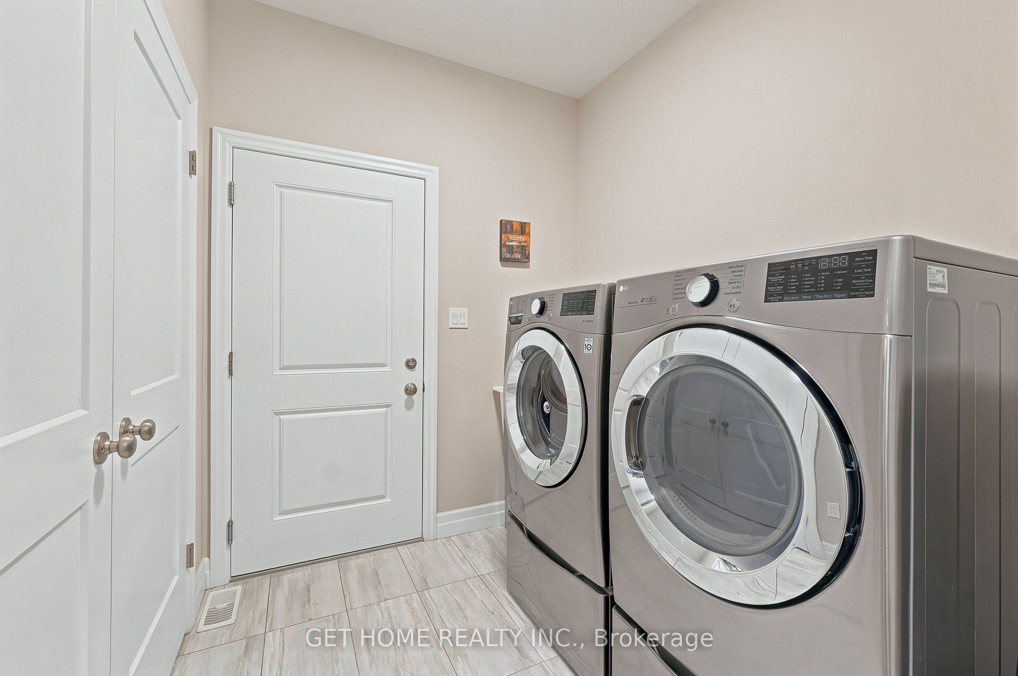 410 Rogers Road Property Photo 13