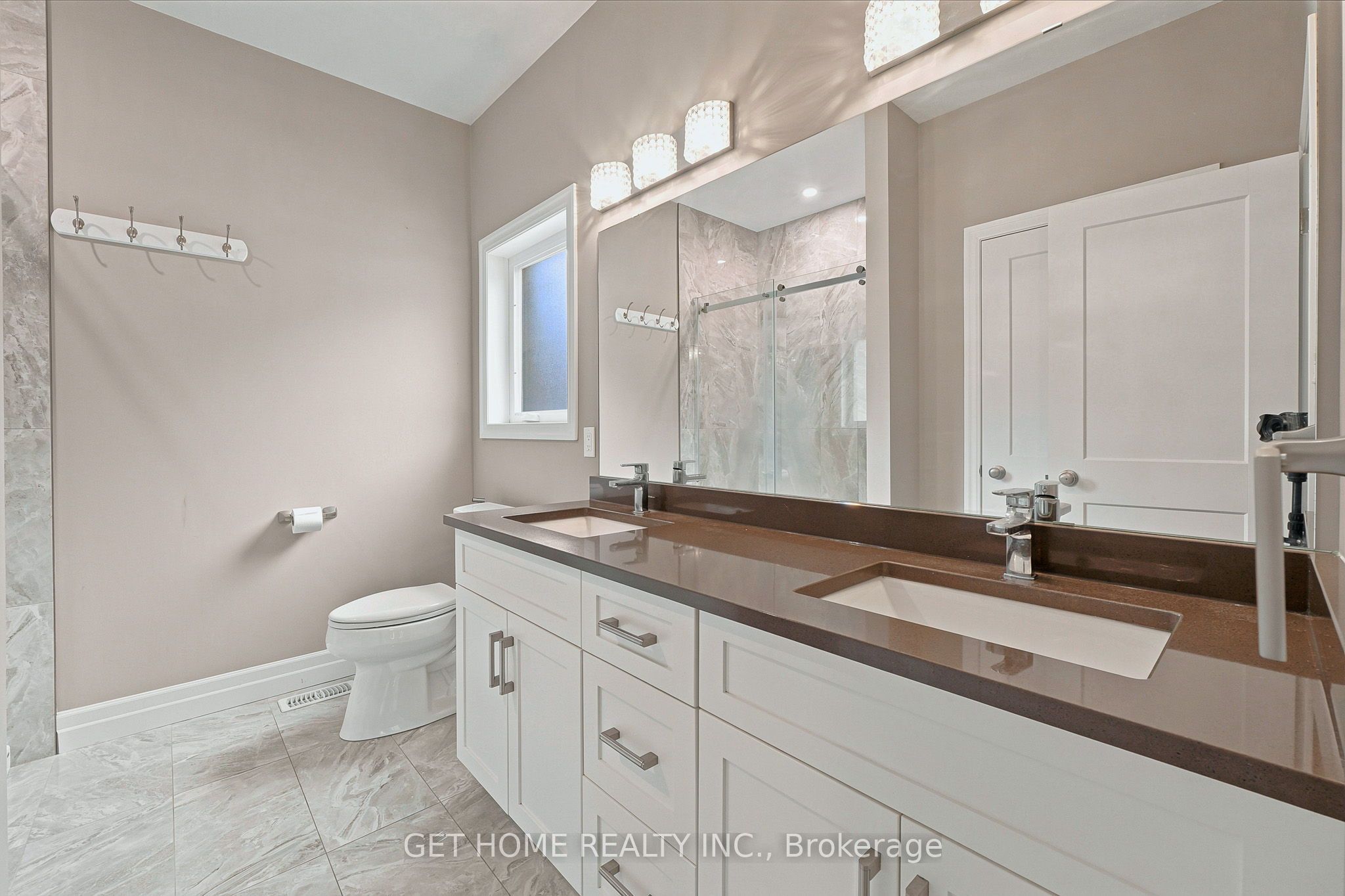 410 Rogers Road Property Photo 40