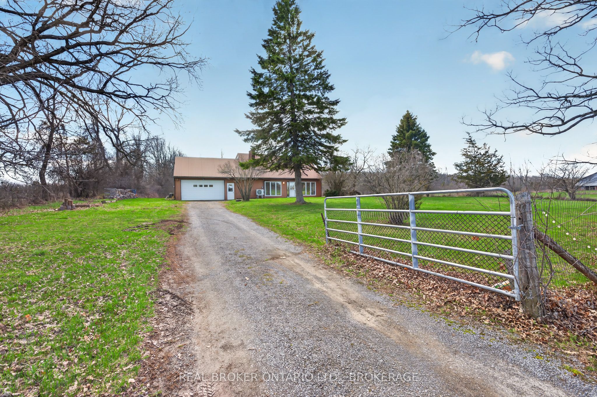2268 Mcintyre Road Property Photo 2