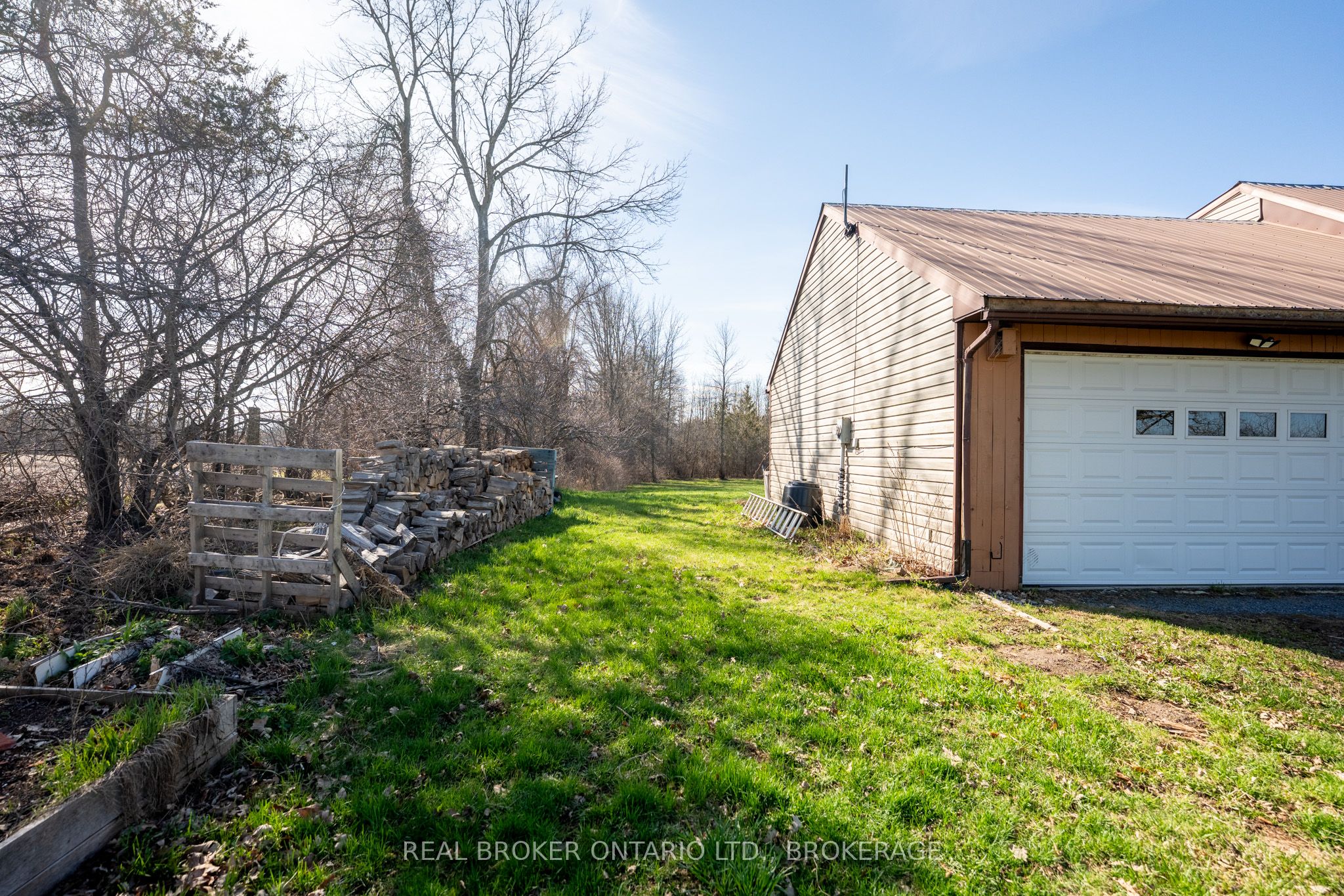 2268 Mcintyre Road Property Photo 6