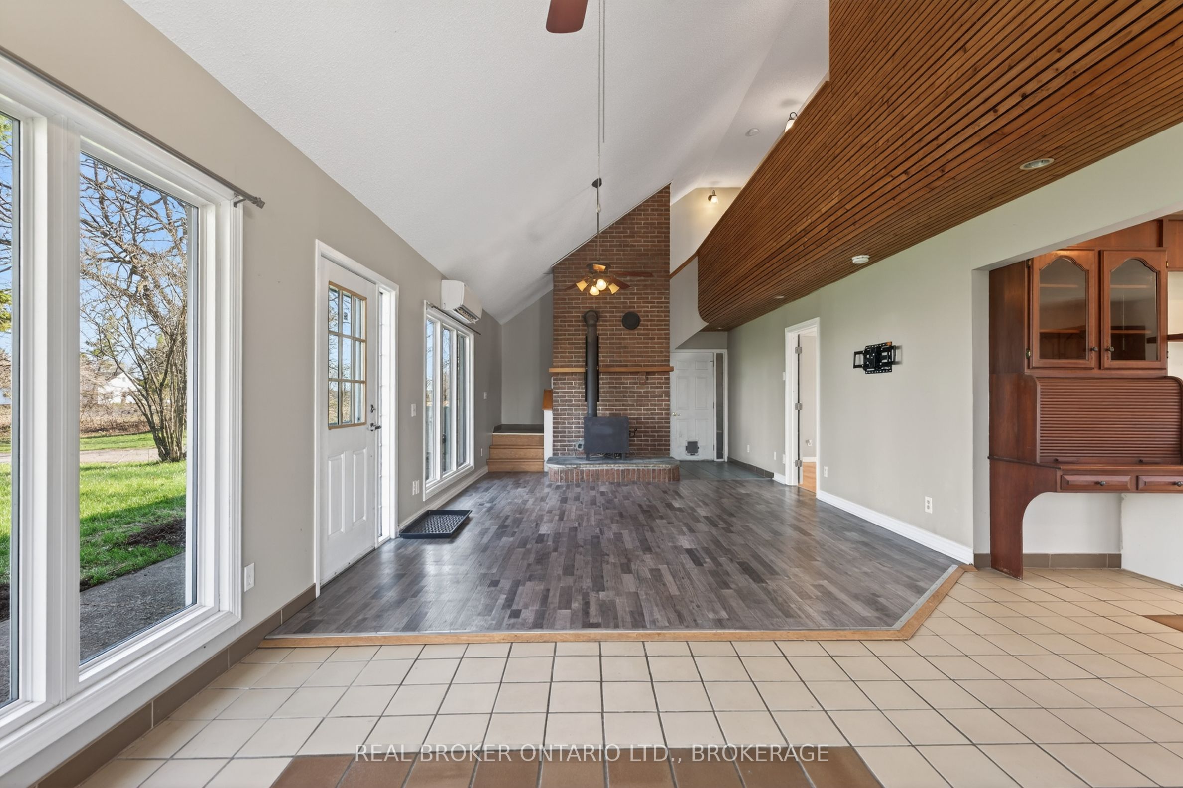 2268 Mcintyre Road Property Photo 10