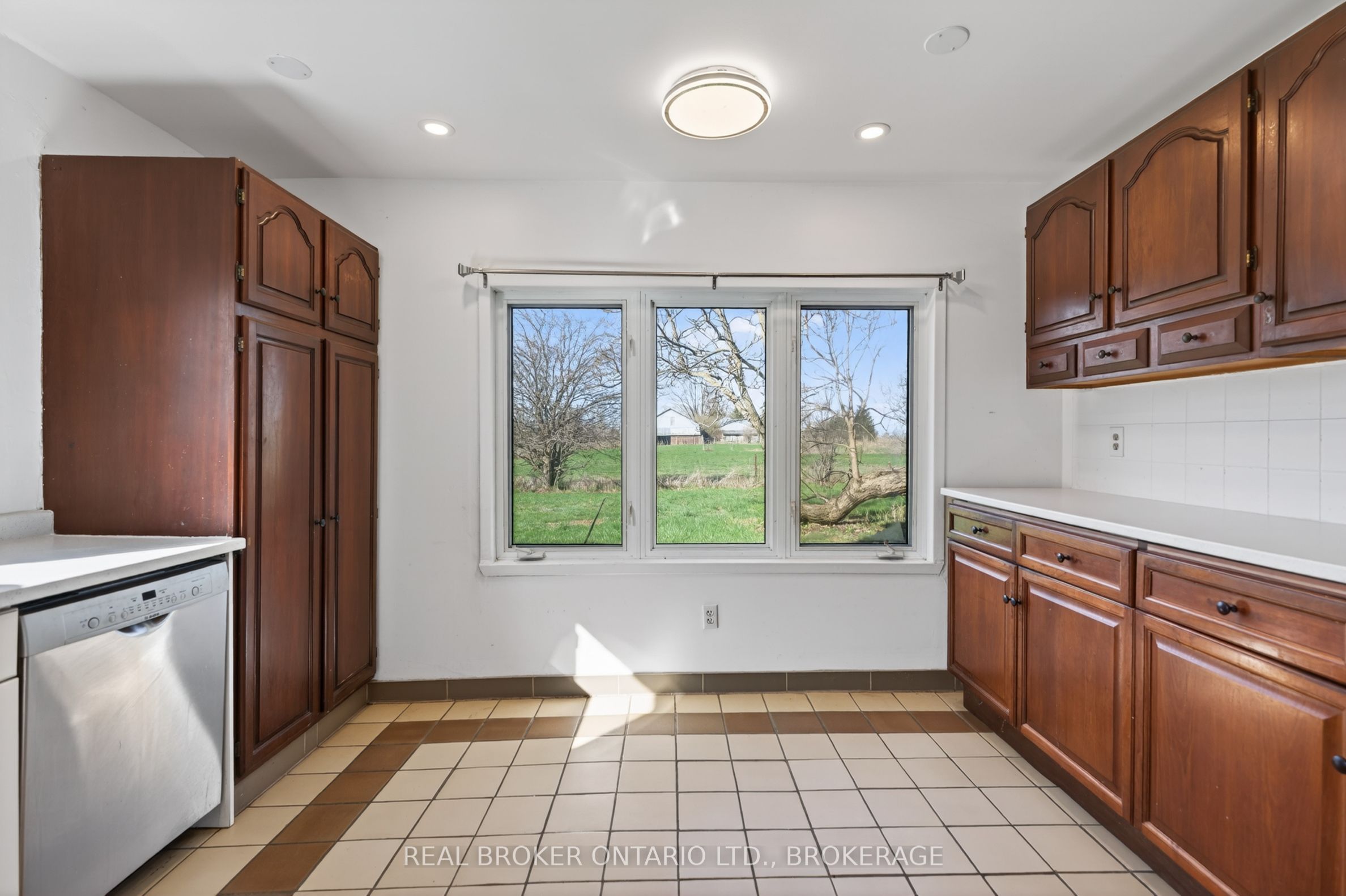 2268 Mcintyre Road Property Photo 17