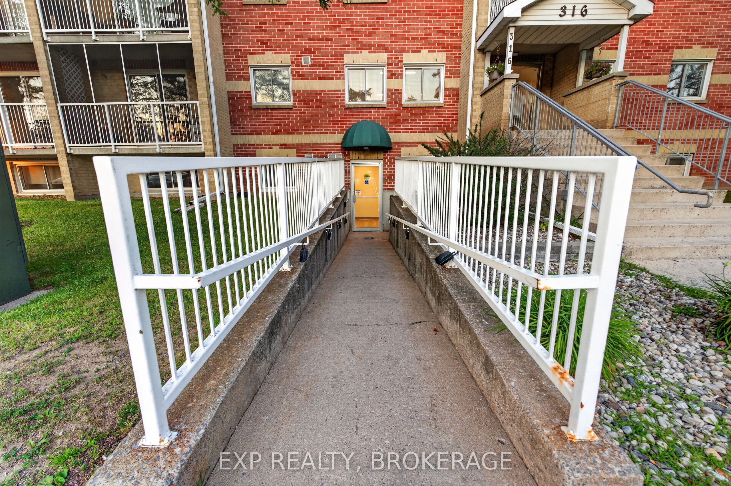 316 Kingsdale Avenue 101 Property Photo 3