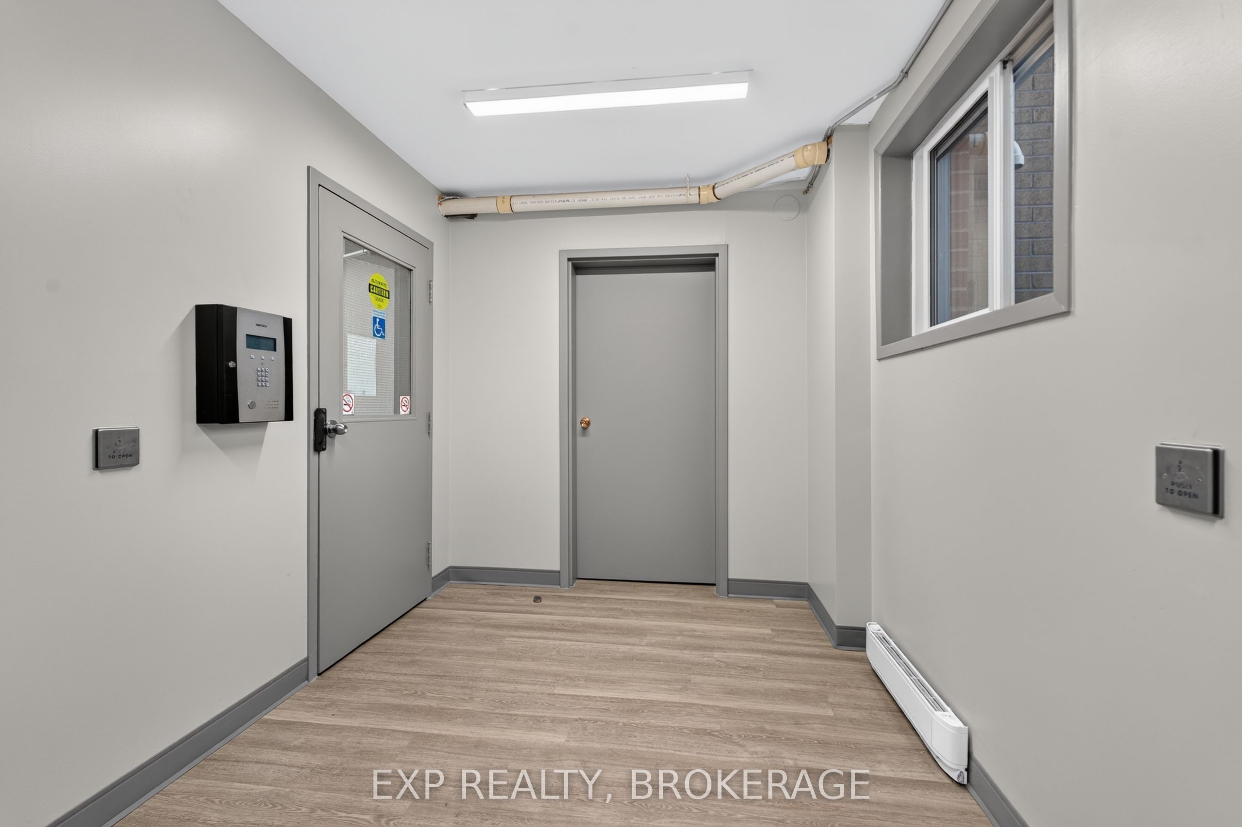 316 Kingsdale Avenue 101 Property Photo 4