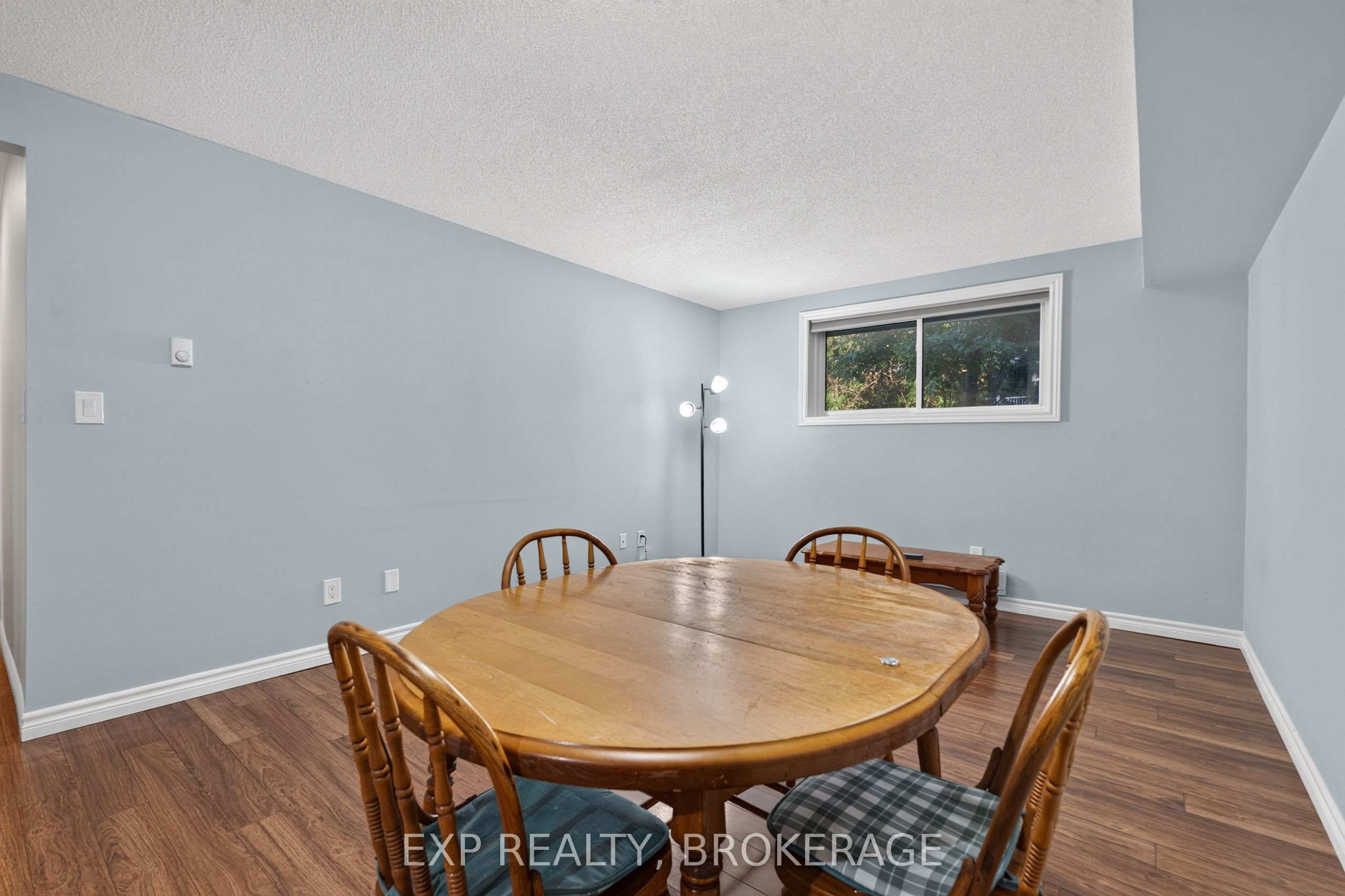 316 Kingsdale Avenue 101 Property Photo 10