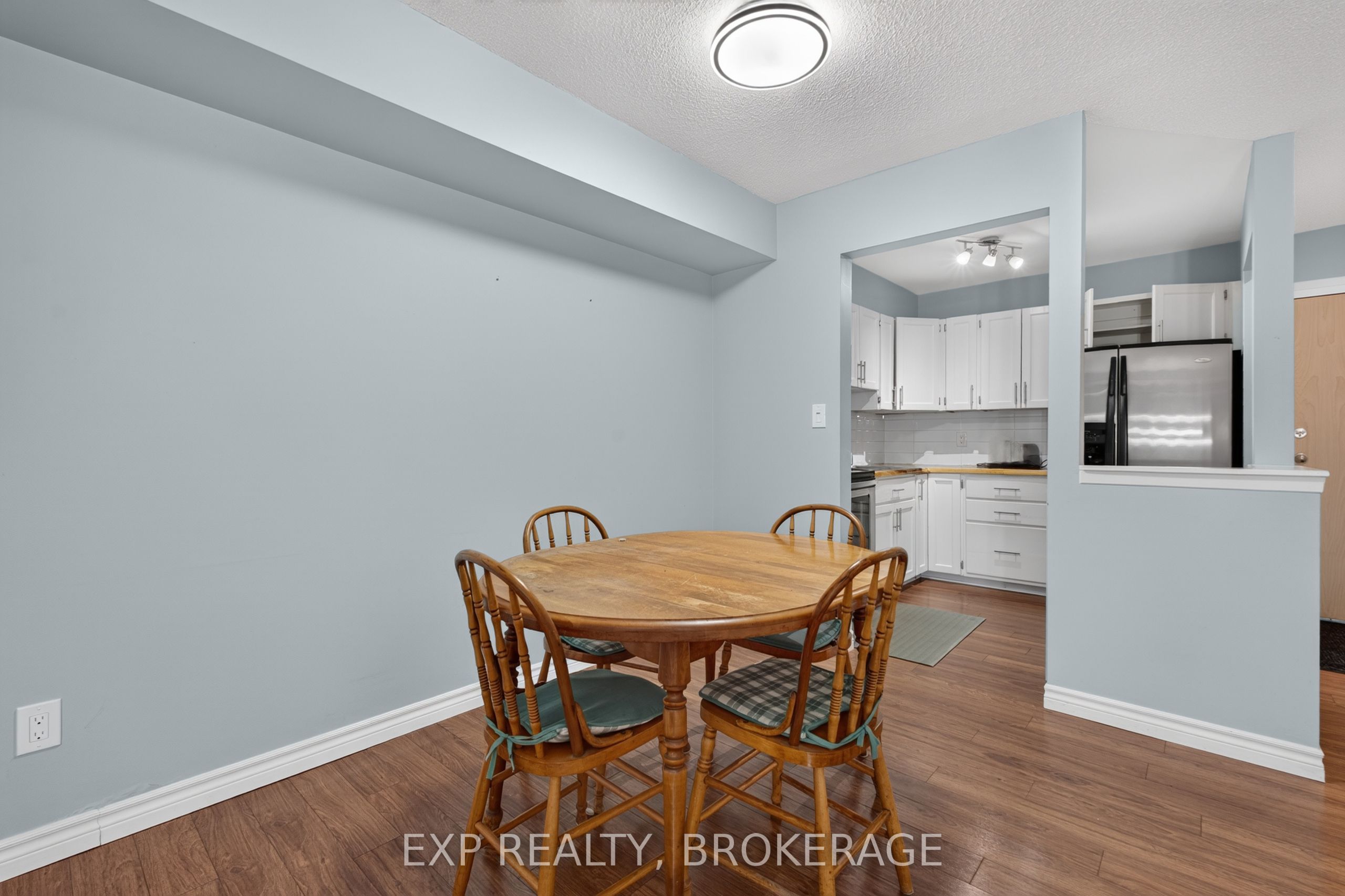 316 Kingsdale Avenue 101 Property Photo 12