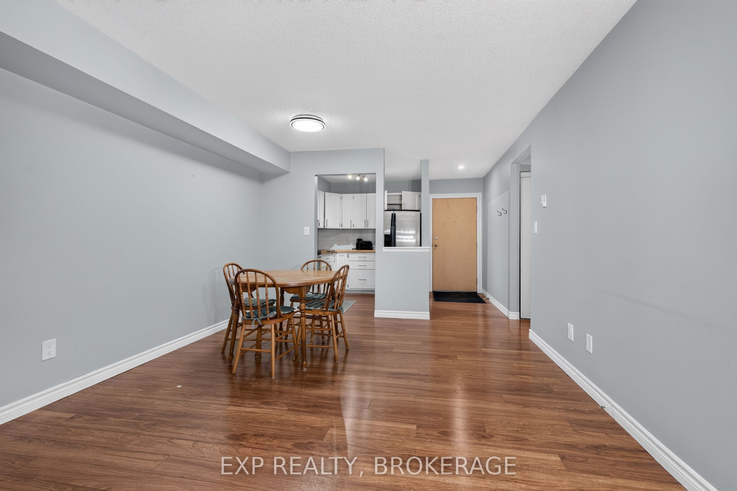 316 Kingsdale Avenue 101 Property Photo 14