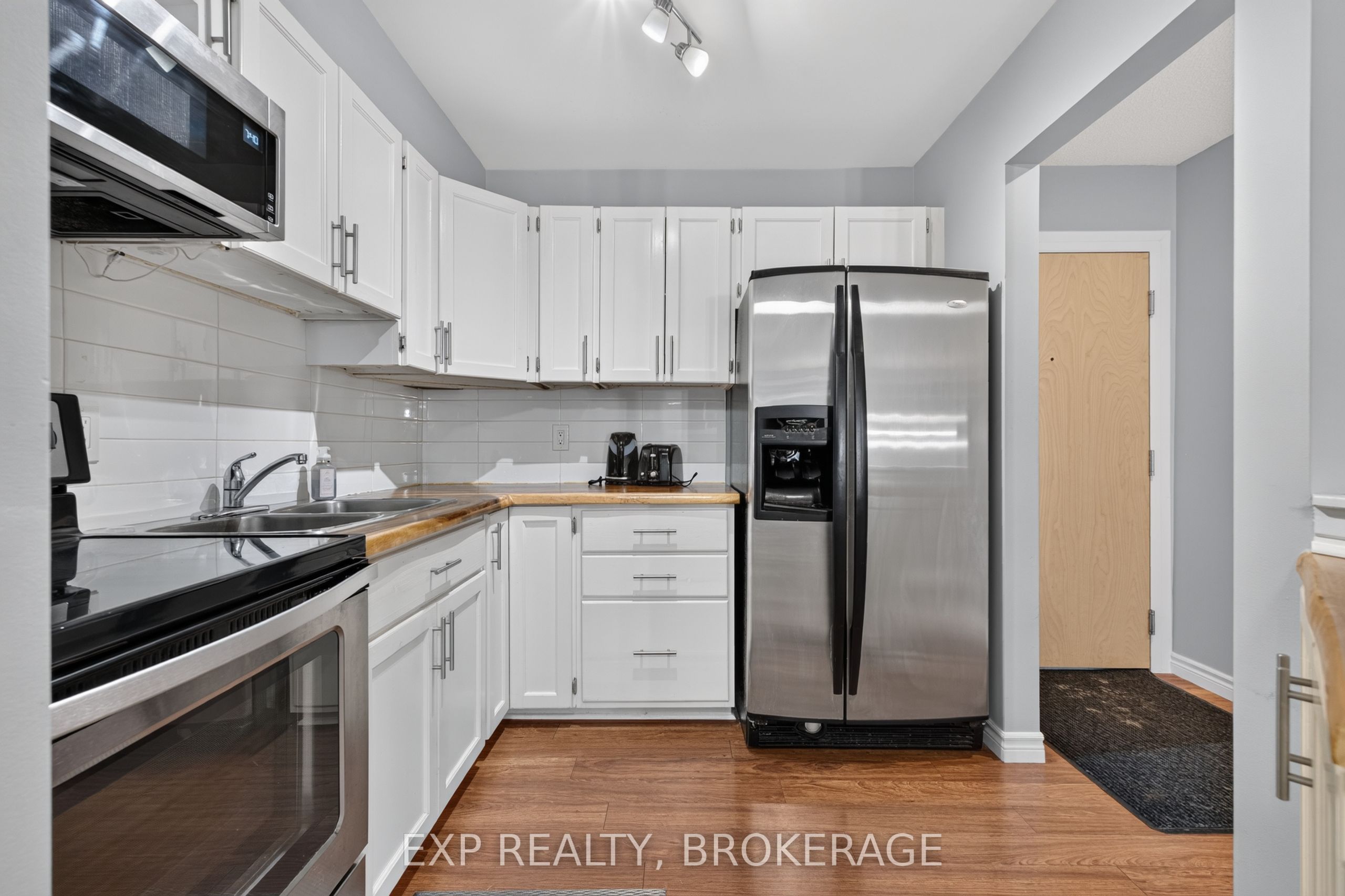 316 Kingsdale Avenue 101 Property Photo 16