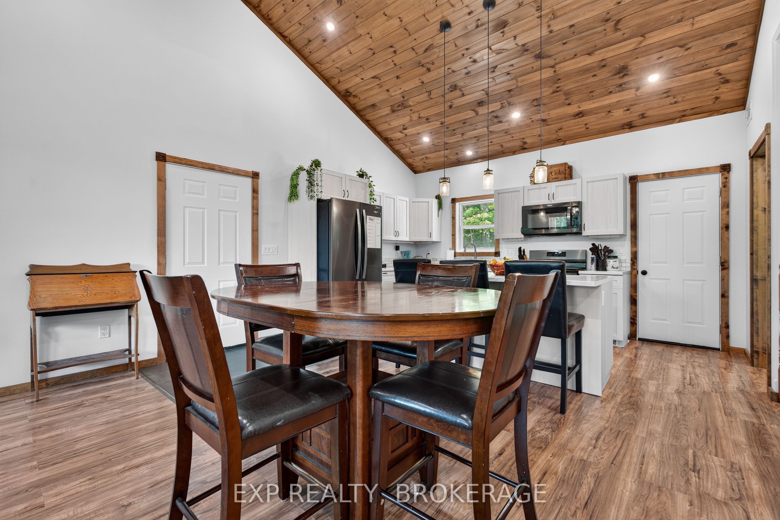 1020 Hill Road Property Photo 14