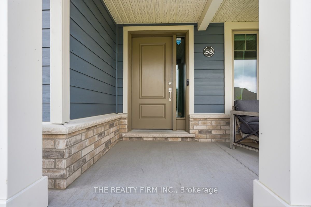 53 Ashberry Place Property Photo 6