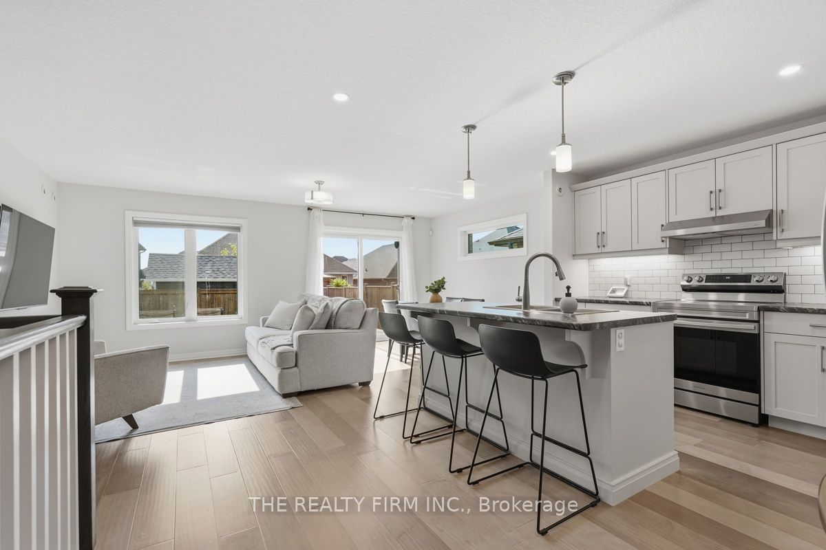 53 Ashberry Place Property Photo 11
