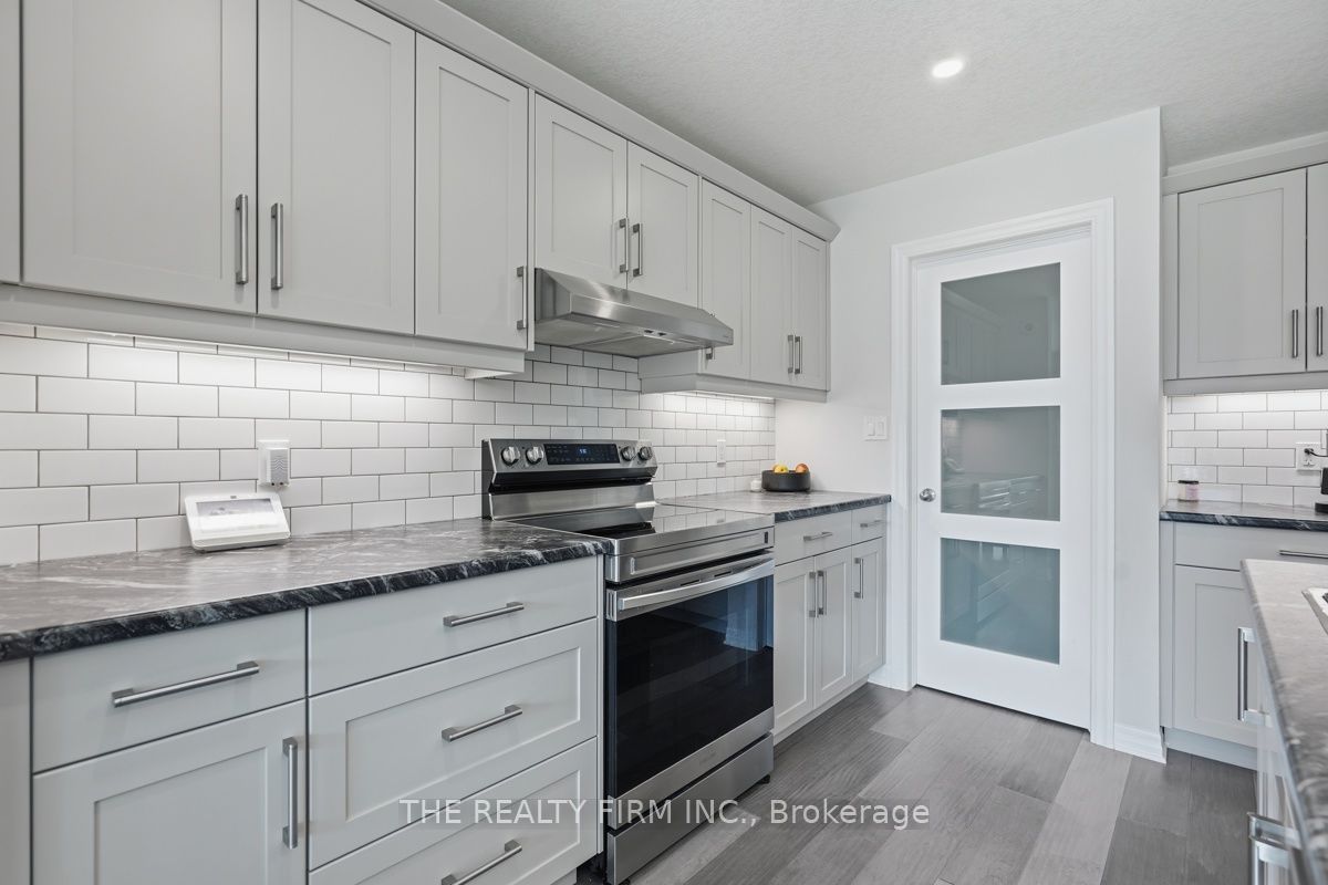 53 Ashberry Place Property Photo 17