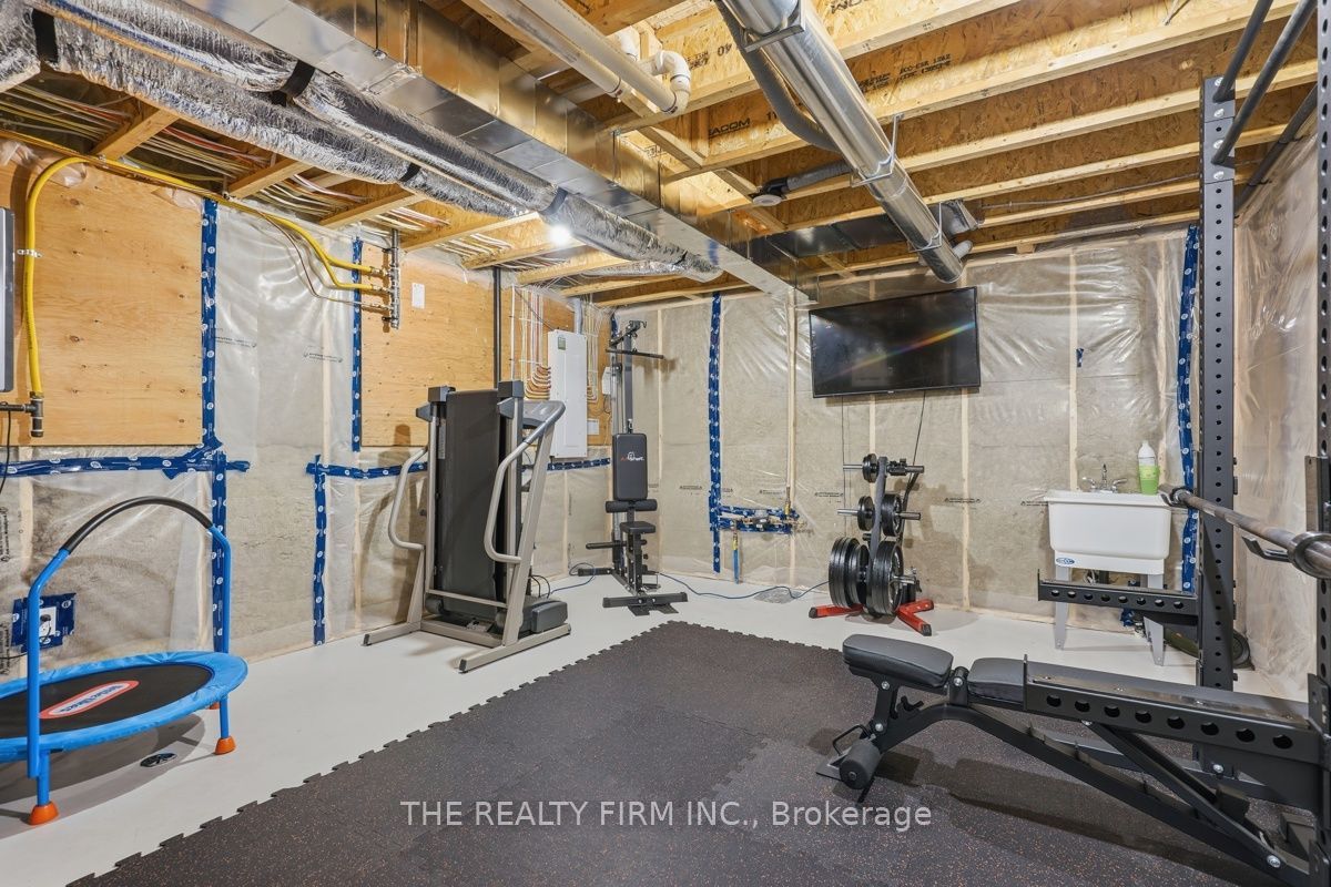 53 Ashberry Place Property Photo 34