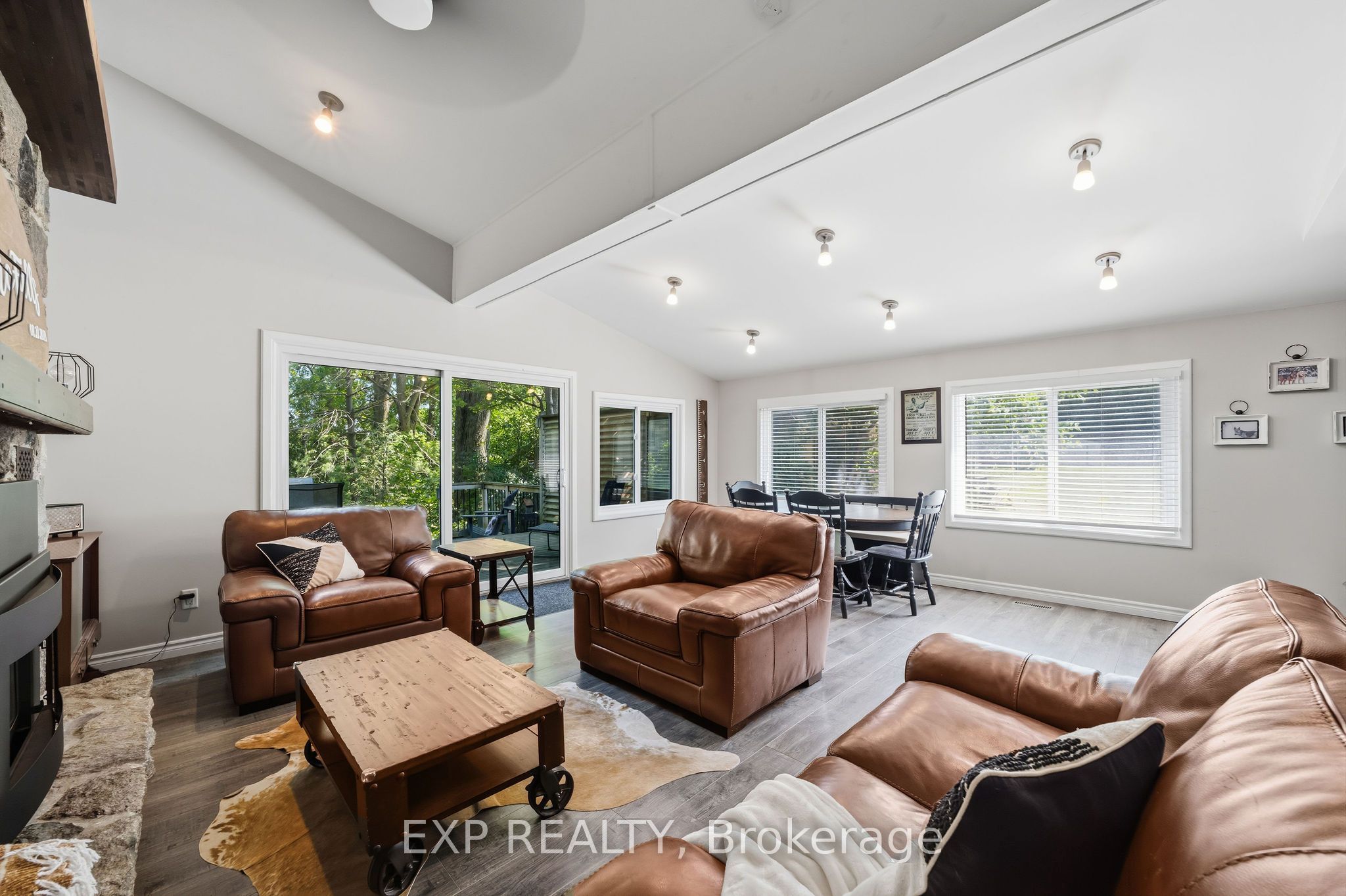 250 Orchard Avenue Property Photo 6