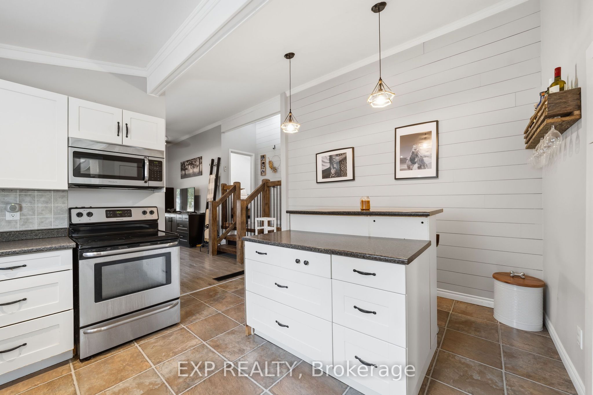 250 Orchard Avenue Property Photo 11