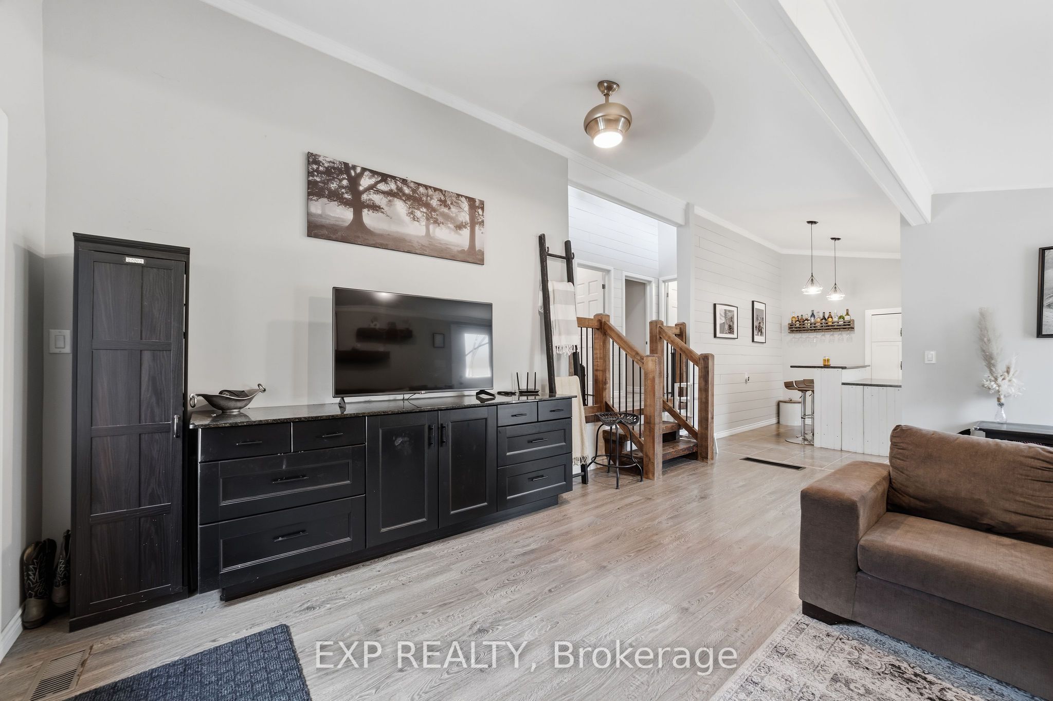 250 Orchard Avenue Property Photo 15
