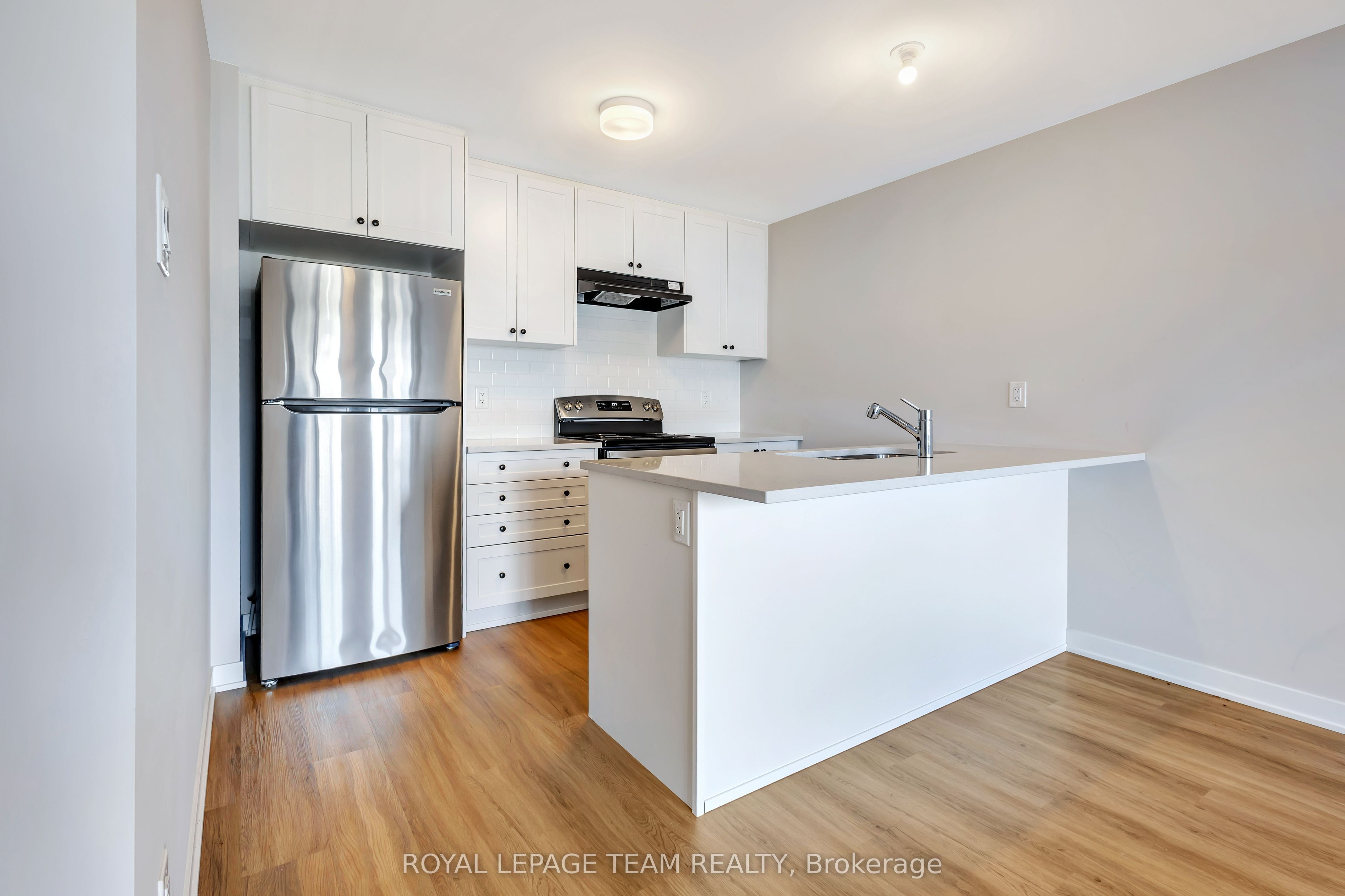 204 Lillian Freiman Private Property Photo 6