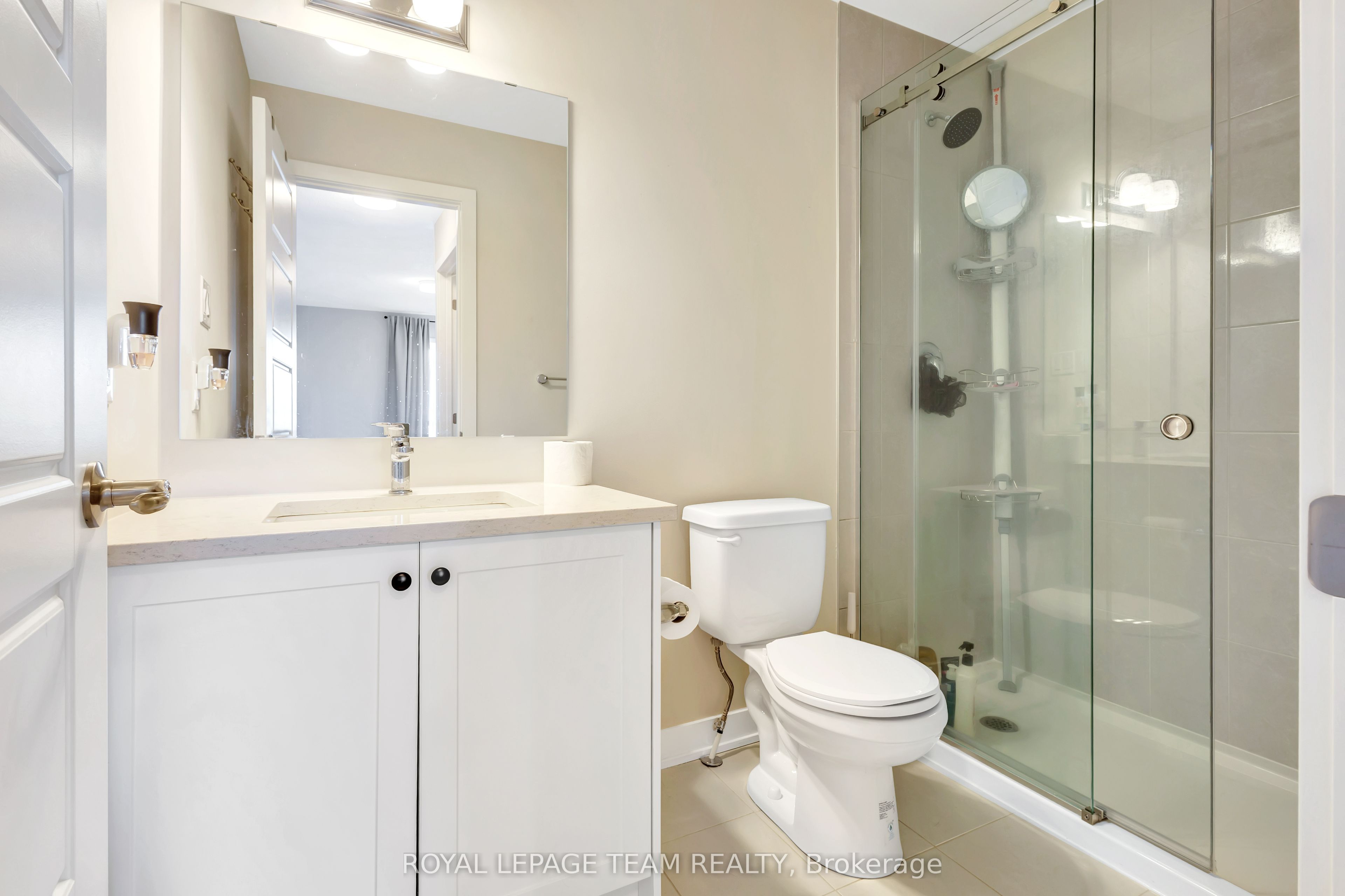 204 Lillian Freiman Private Property Photo 13