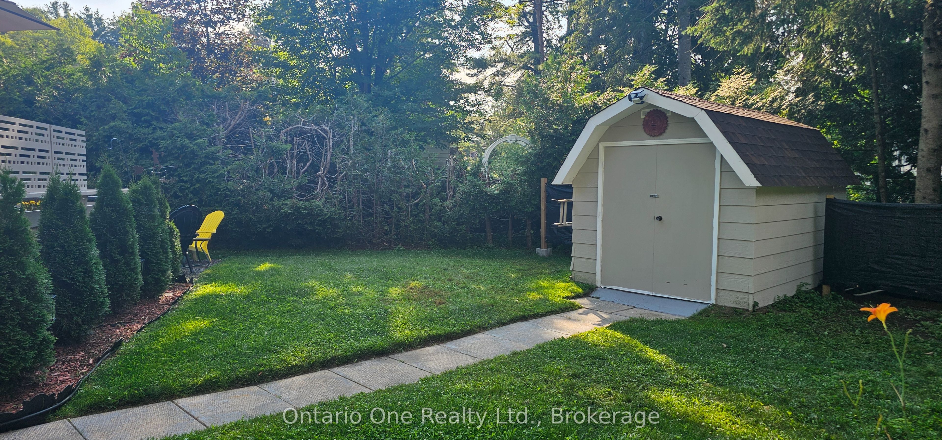 150 Lofty Pines Crescent Property Photo 4