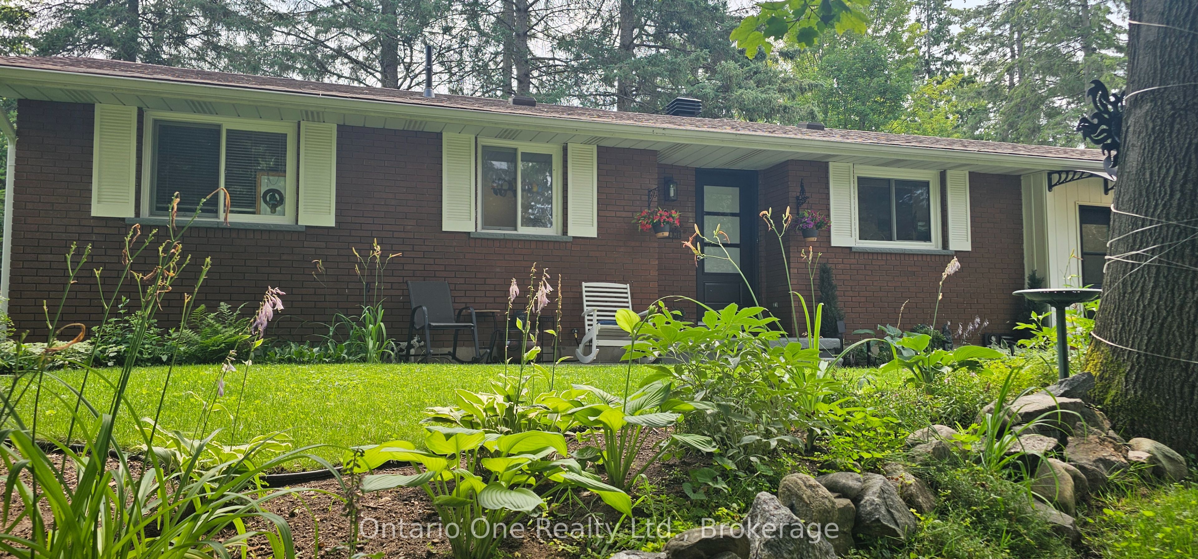 150 Lofty Pines Crescent Property Photo 6